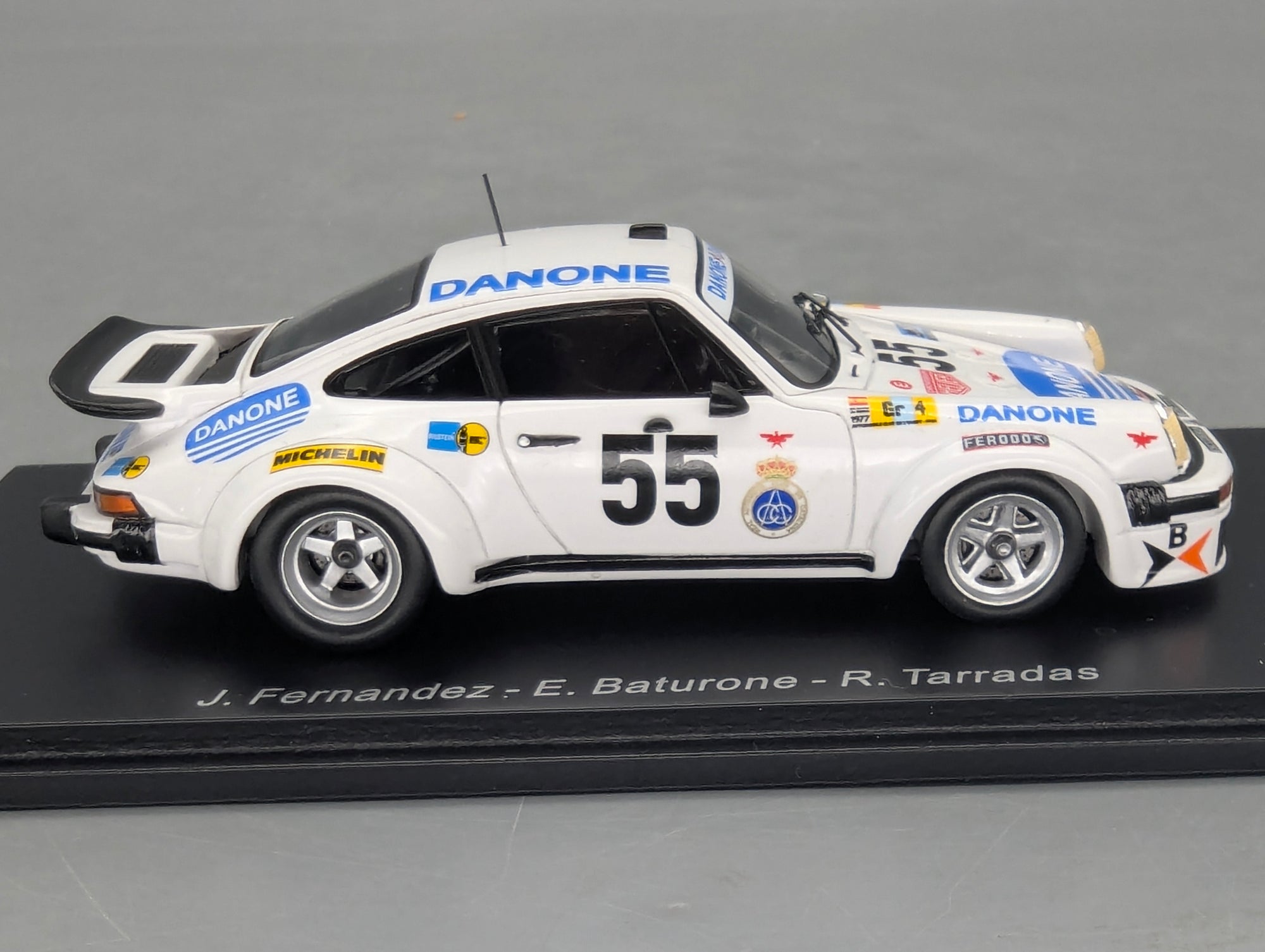 Modellautos 1:43 Spark S5090 Porsche 934 24h Le Mans 1977 #55 mit OVP