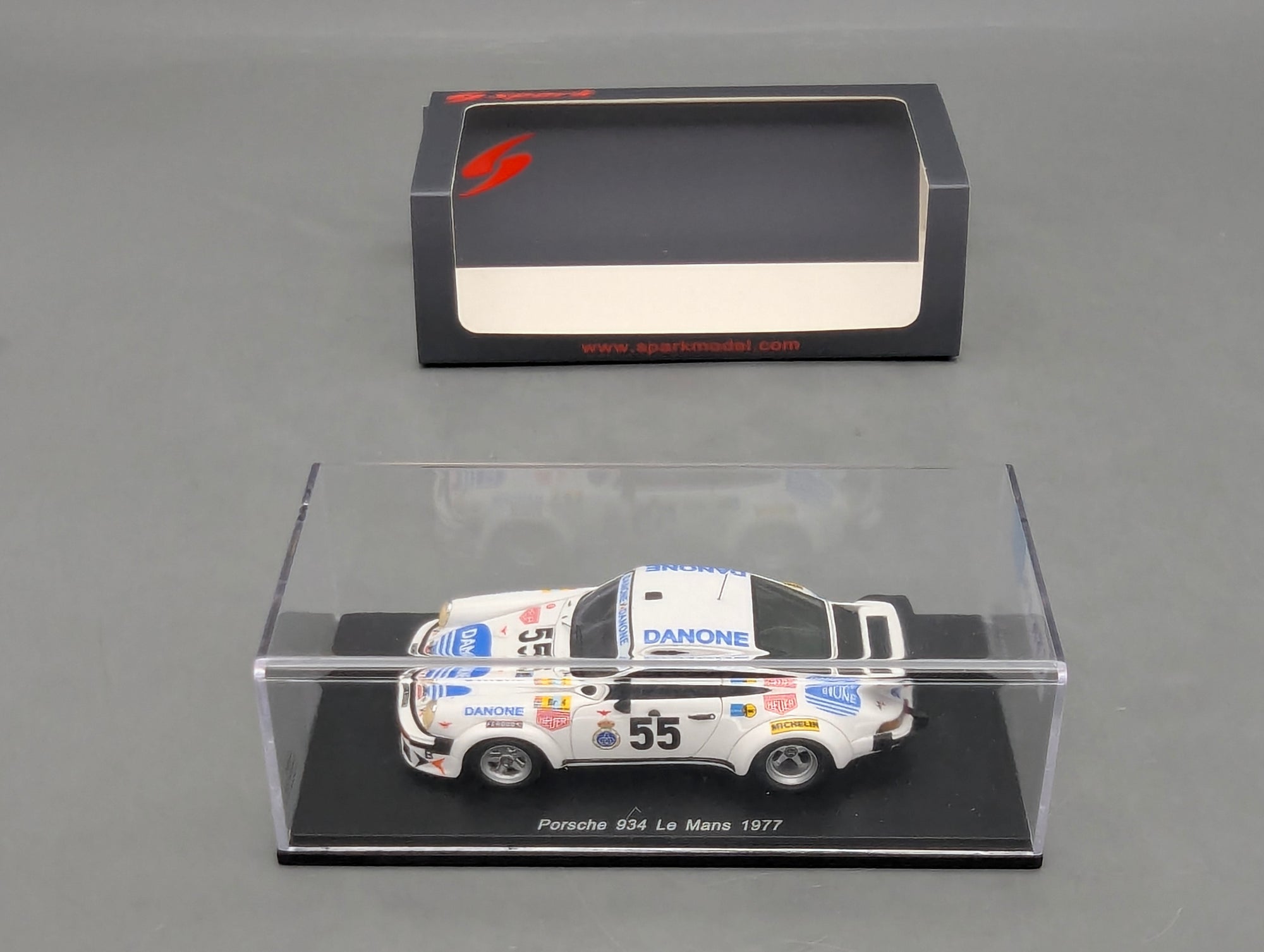 Modellautos 1:43 Spark S5090 Porsche 934 24h Le Mans 1977 #55 mit OVP