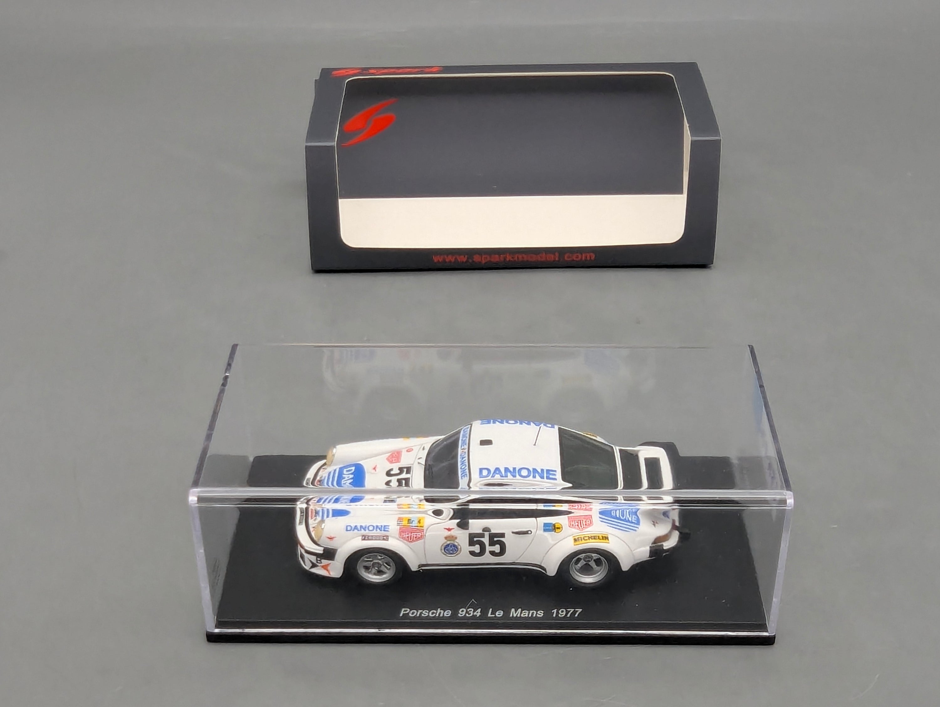 Modellautos 1:43 Spark S5090 Porsche 934 24h Le Mans 1977 #55 mit OVP