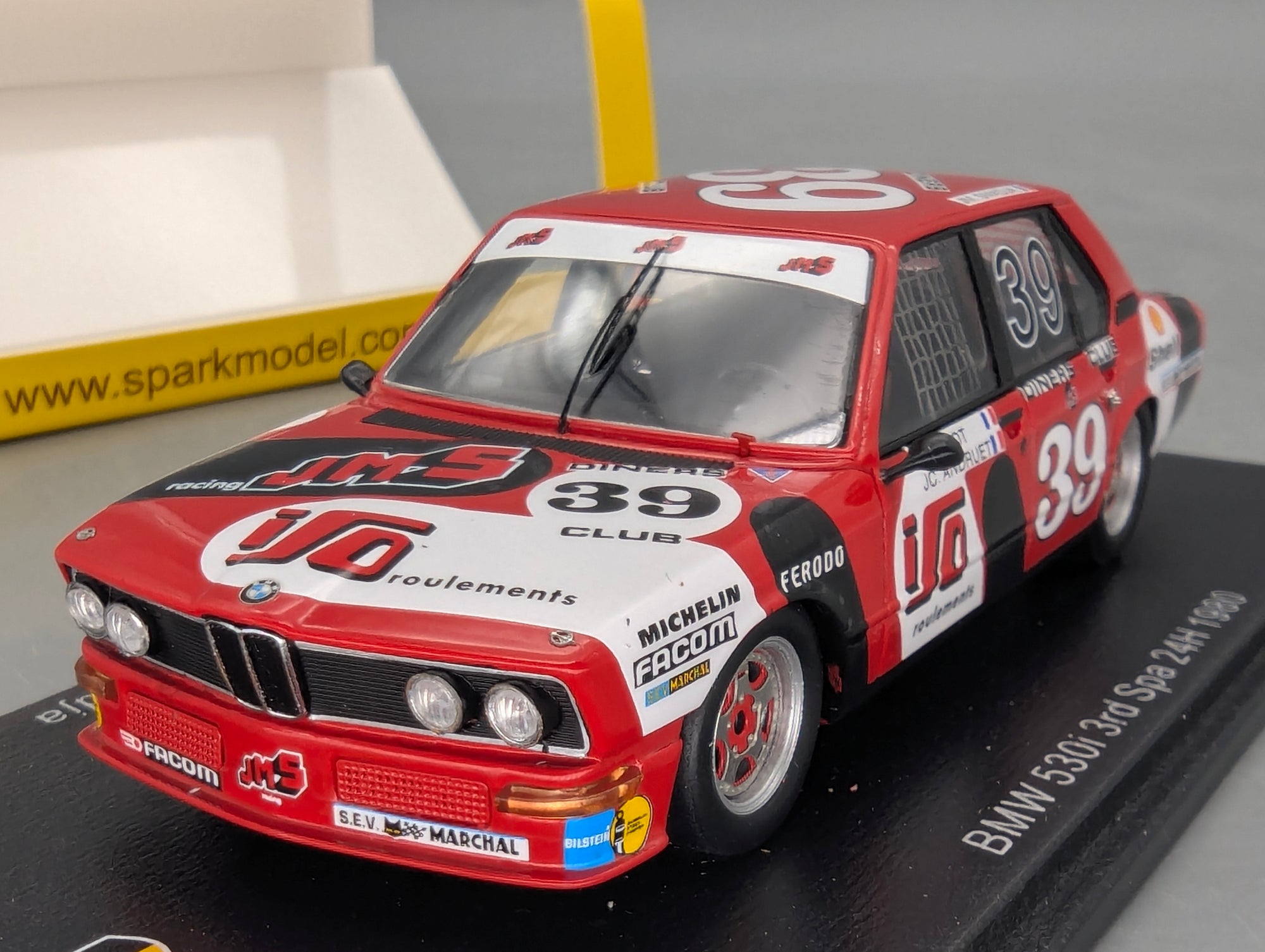 Modellautos 1:43 Spark SB330 BMW 530i Dritter 24h Spa 1980 #39 mit OVP