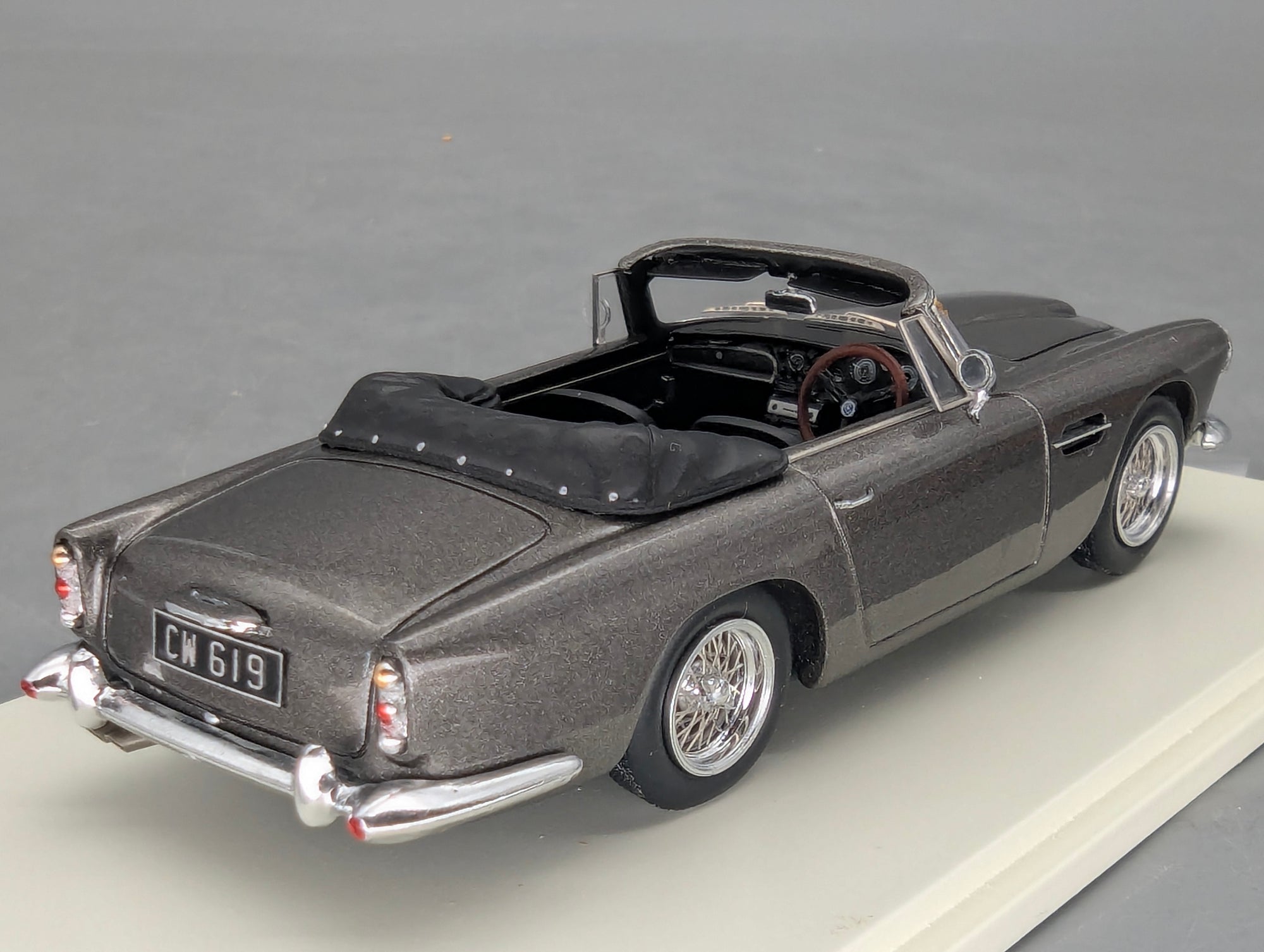 Coches a escala 1:43 Spark SB660 BMW 635 CSi 24h Spa 1985 #3 con embalaje original