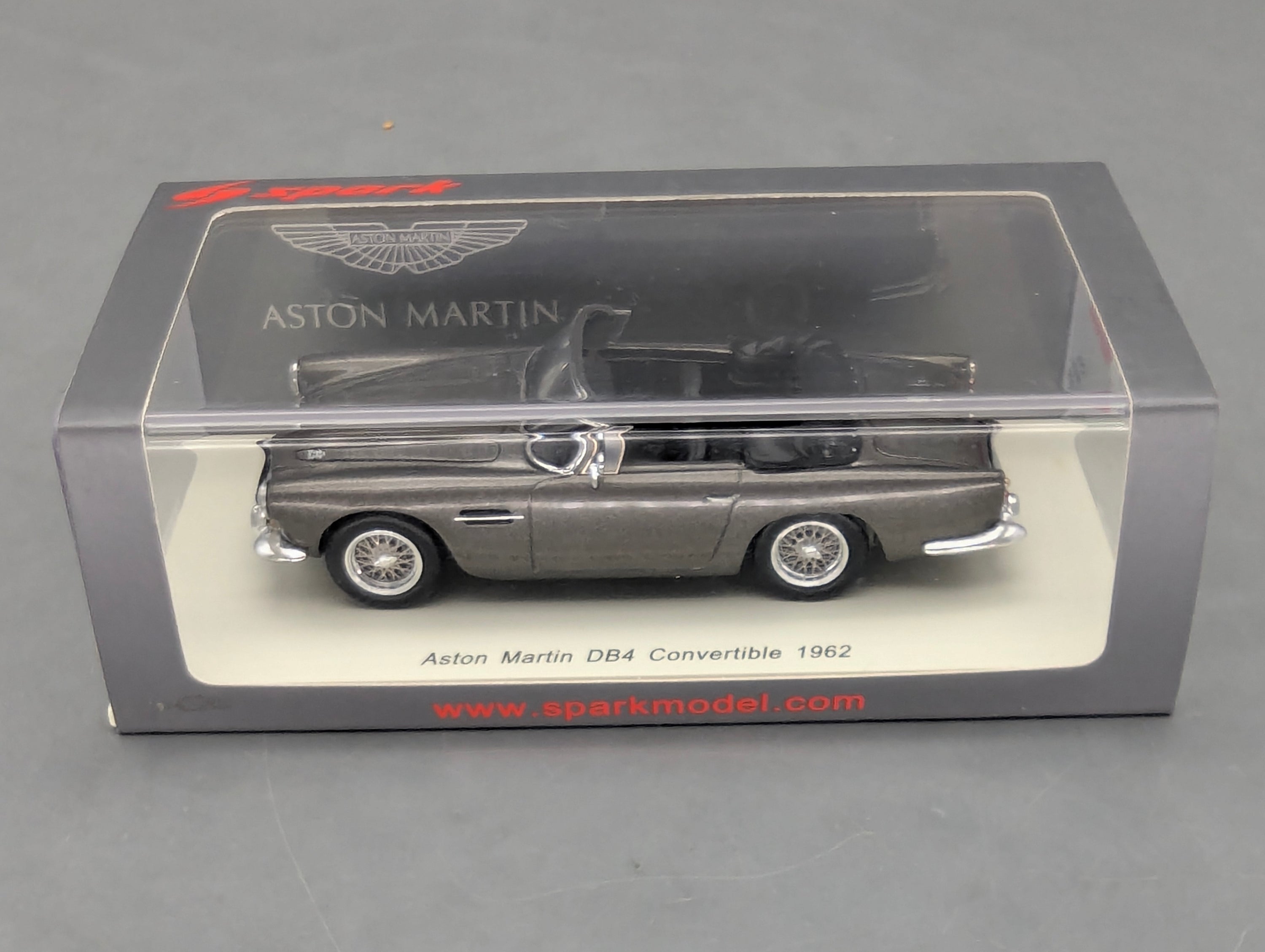 Coches a escala 1:43 Spark SB660 BMW 635 CSi 24h Spa 1985 #3 con embalaje original