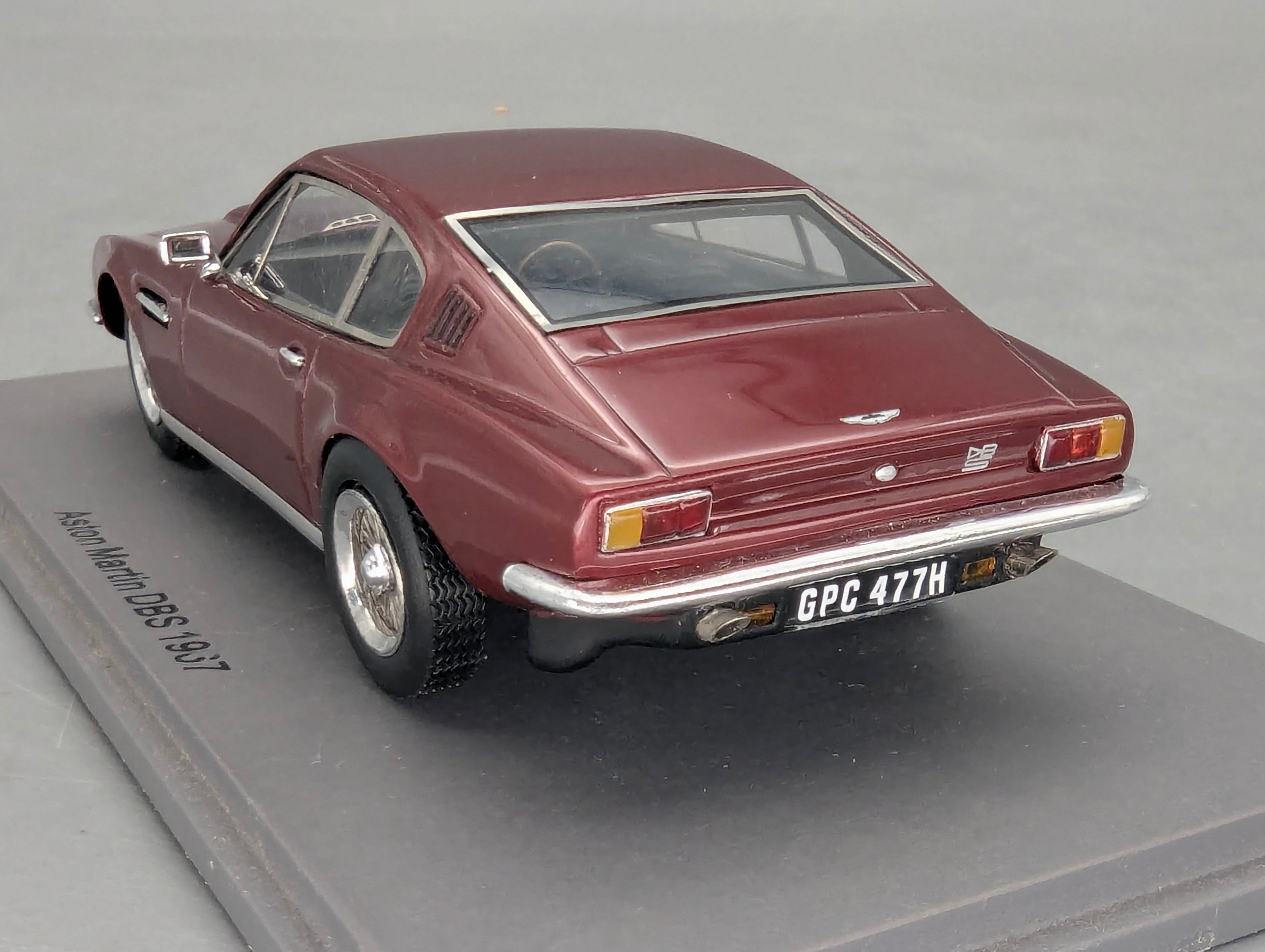 Modellautos 1:43 Spark S0573 Aston Martin DBS 1967 Windsor Red mit OVP