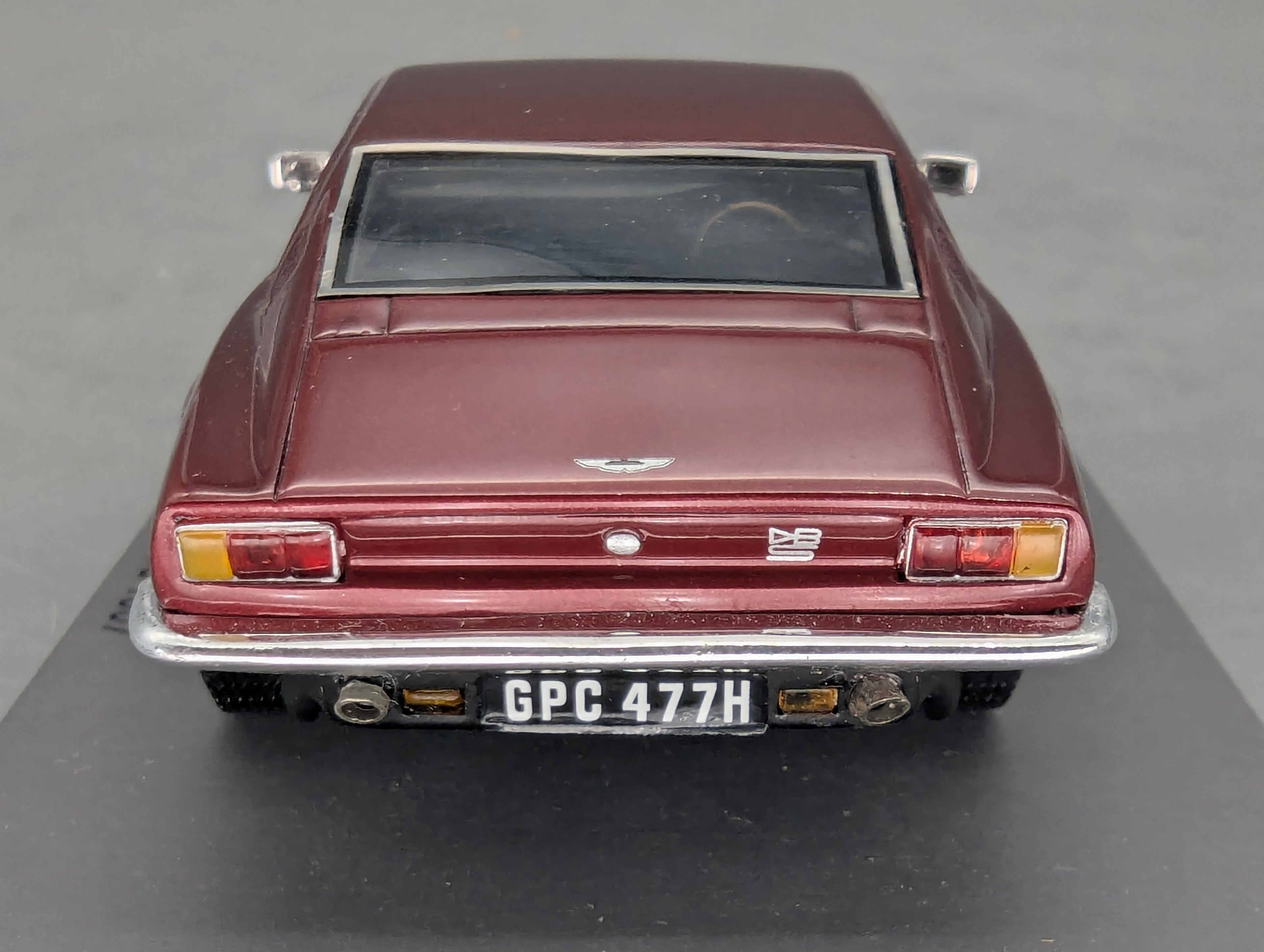 Modellautos 1:43 Spark S0573 Aston Martin DBS 1967 Windsor Red mit OVP