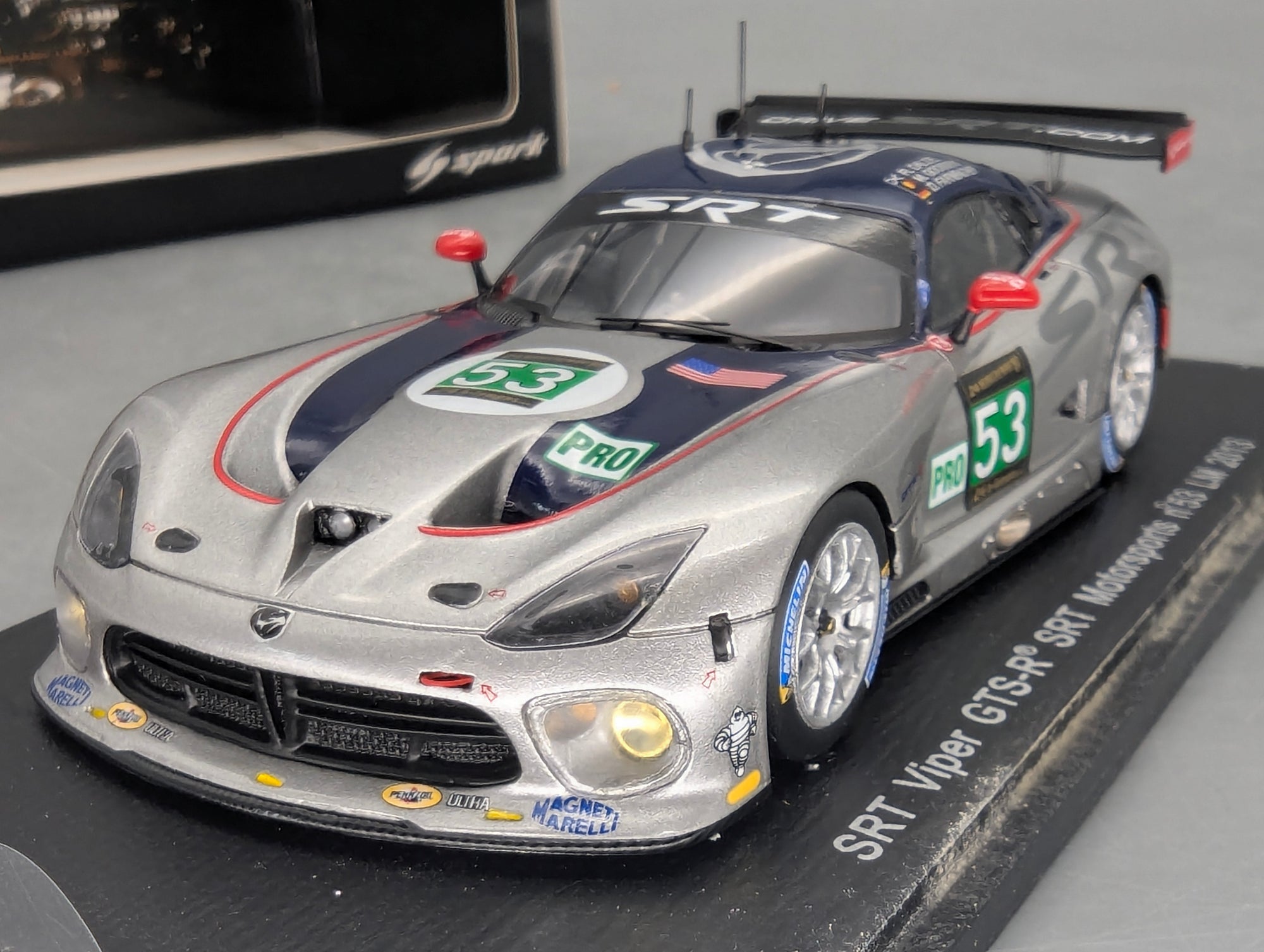 Modellautos 1:43 Spark S3766 Viper GTS-R SRT 24h Le Mans 2013 #53 mit OVP