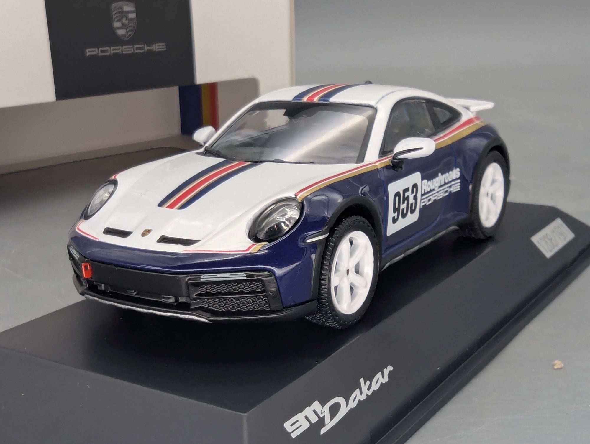 Modellautos 1:43 Spark Porsche 911 Dakar #953 mit WAP Dealer OVP