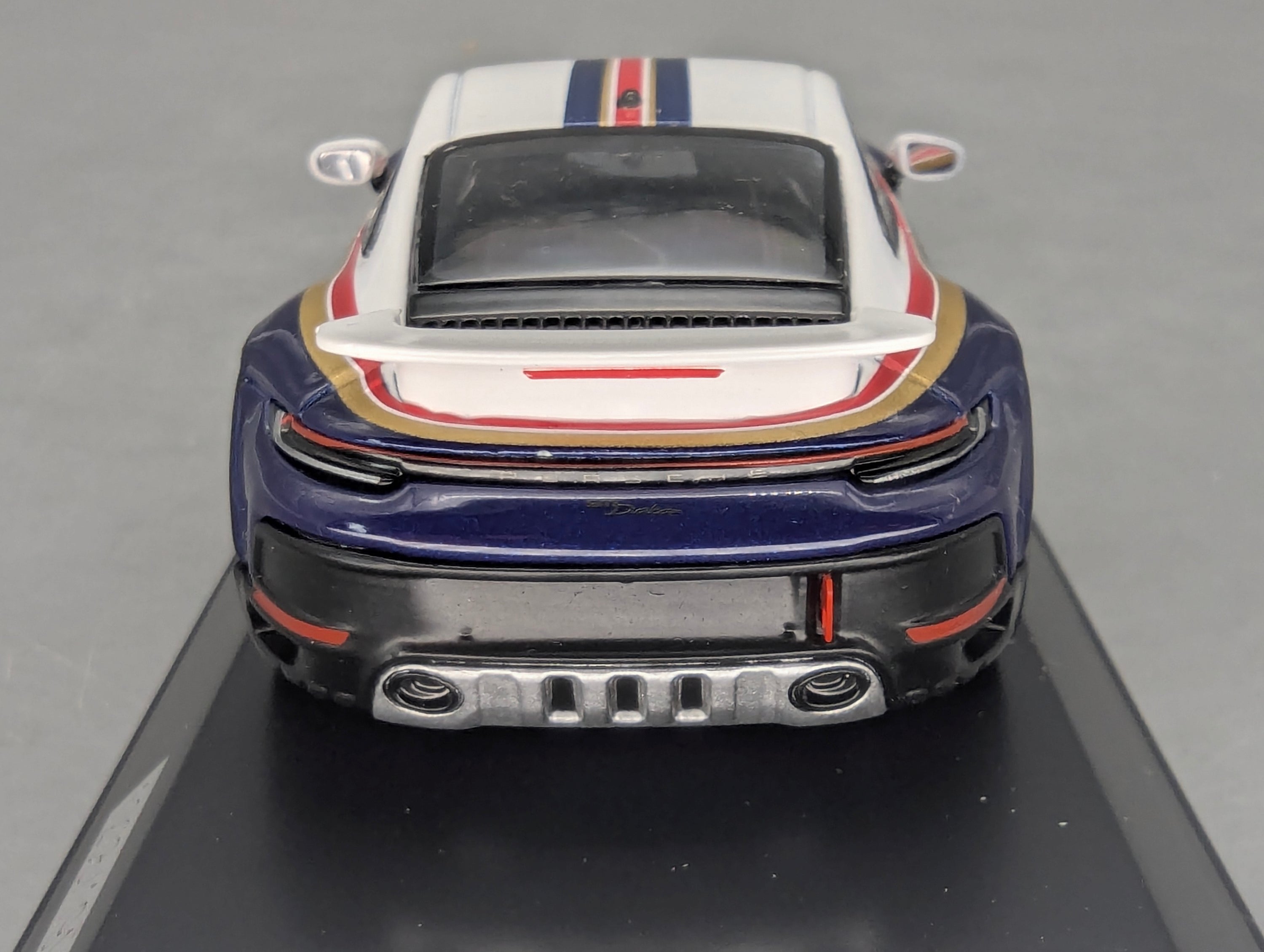 Modellautos 1:43 Spark Porsche 911 Dakar #953 mit WAP Dealer OVP