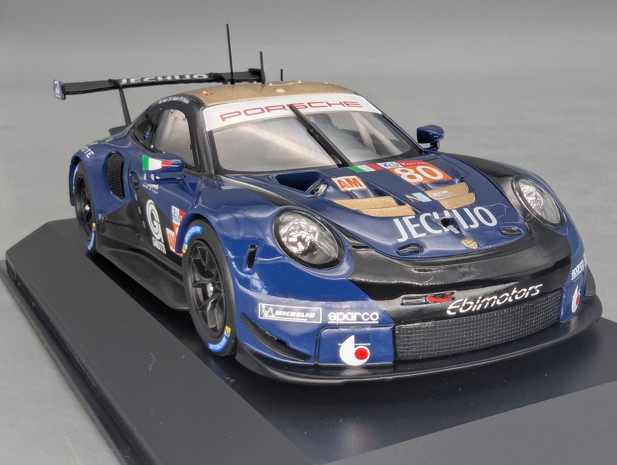Modellautos 1:43 Spark Porsche 911 RSR 24h Le Mans 2018 #80 mit WAP Dealer OVP