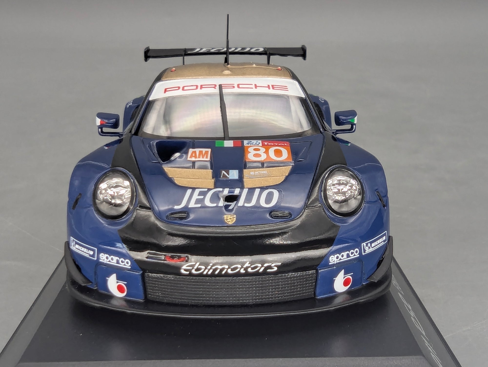 Modellautos 1:43 Spark Porsche 911 RSR 24h Le Mans 2018 #80 mit WAP Dealer OVP