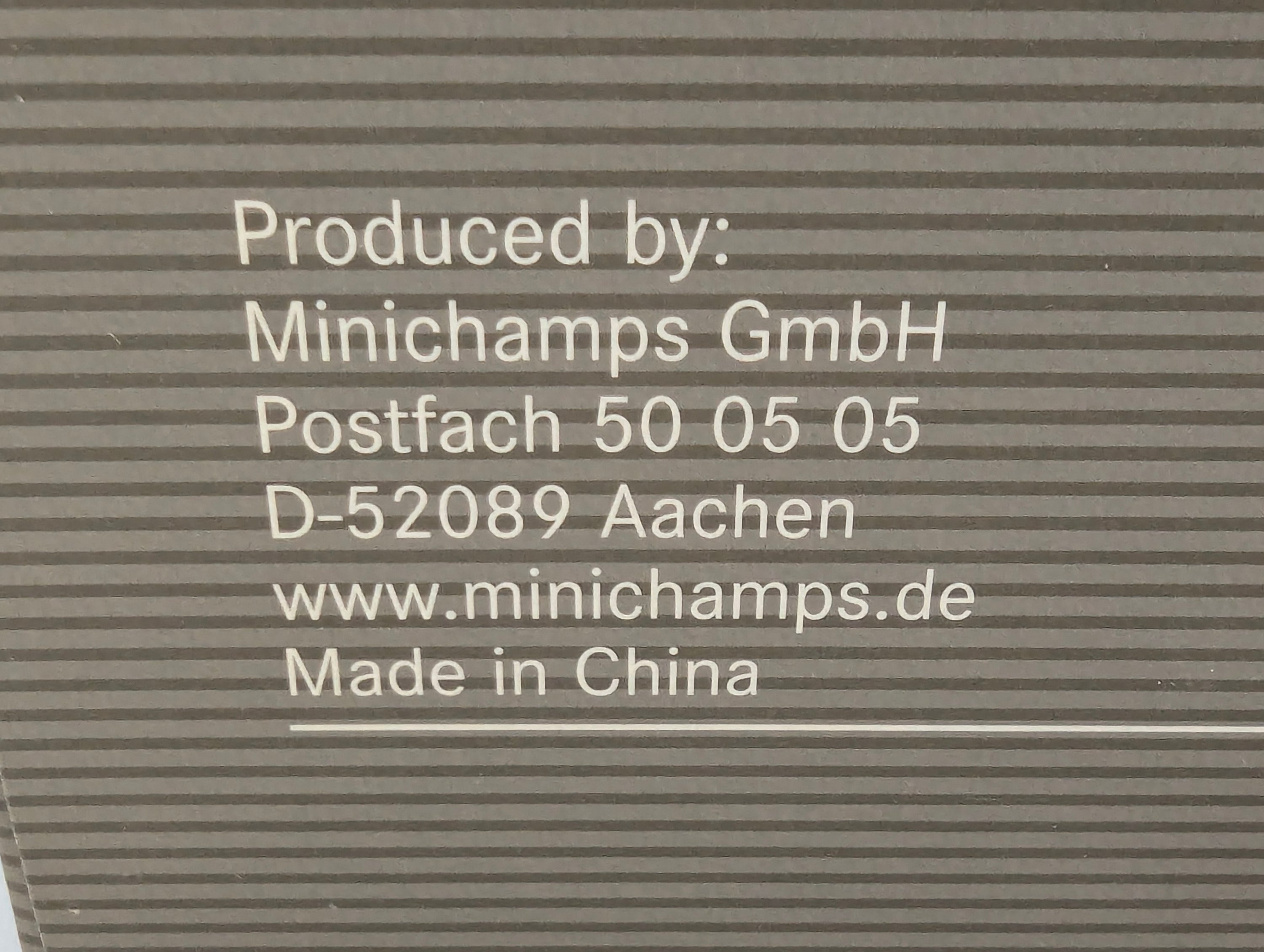 Modellautos 1:18 Minichamps Mercedes-Benz GL-Klasse Tansanit Silber mit Dealer OVP