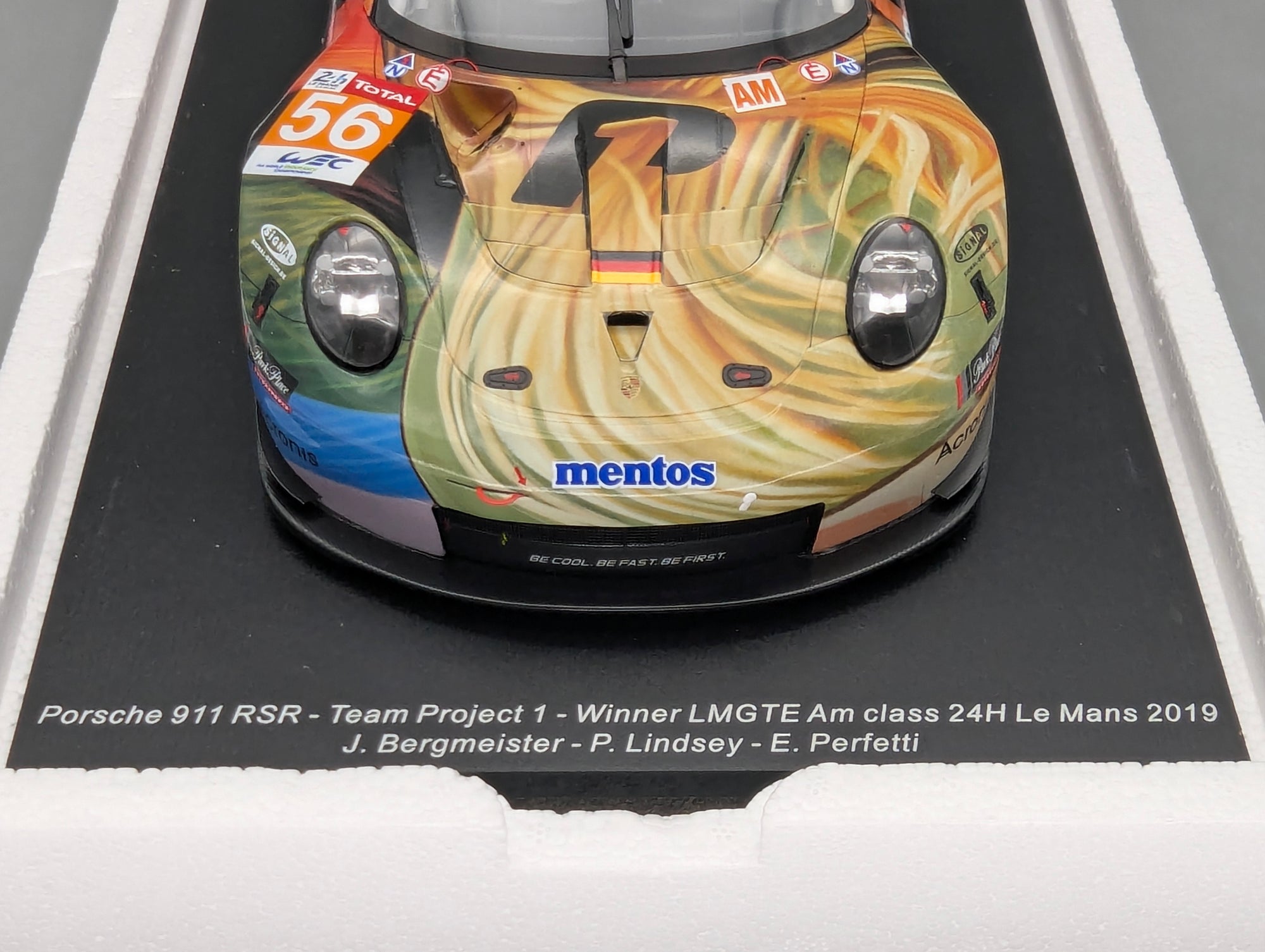 Model Cars 1:43 Minichamps Mercedes Benz SL65 AMG Black Series Silver with original packaging