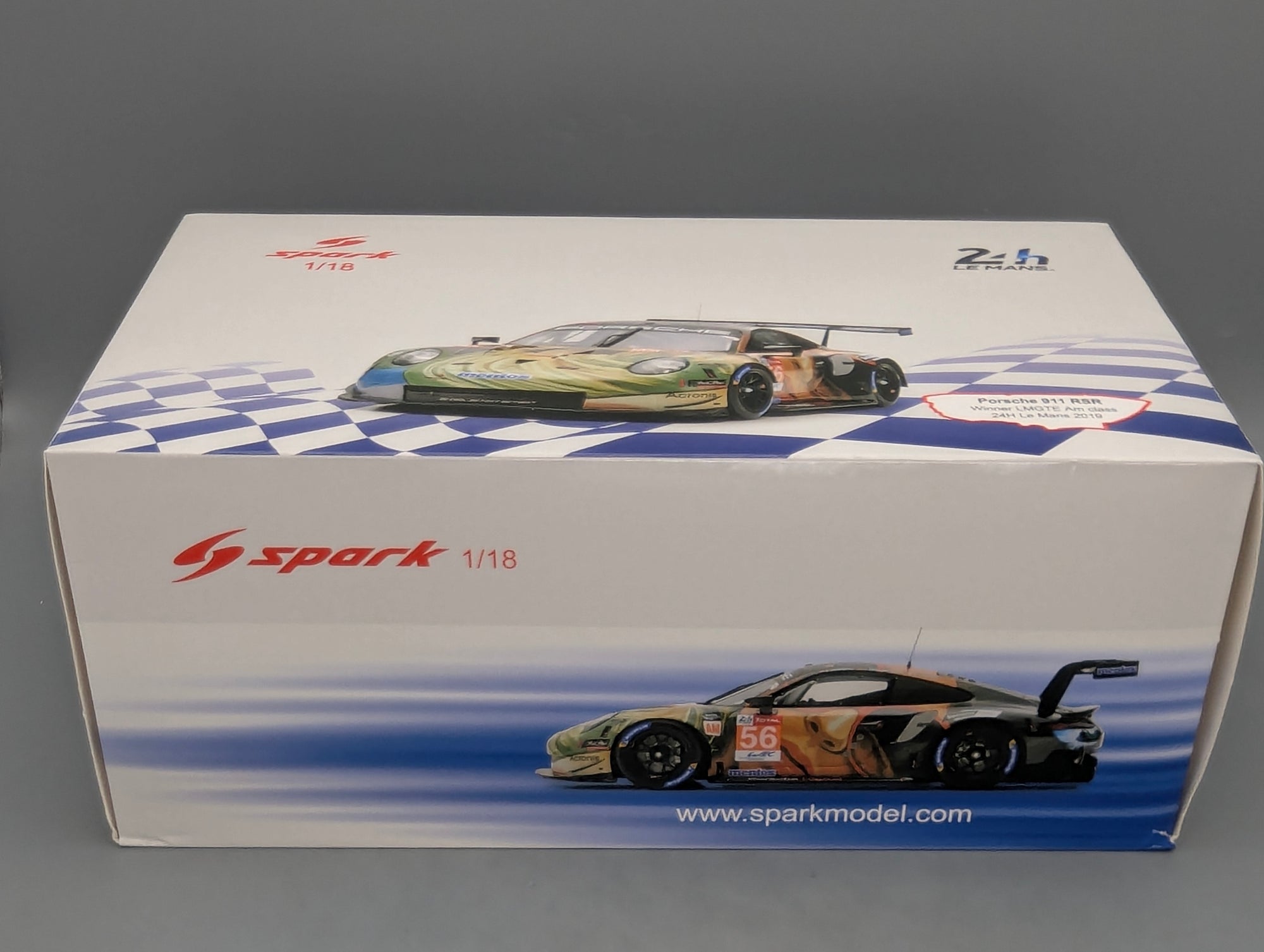 Model Cars 1:43 Minichamps Mercedes Benz SL65 AMG Black Series Silver with original packaging