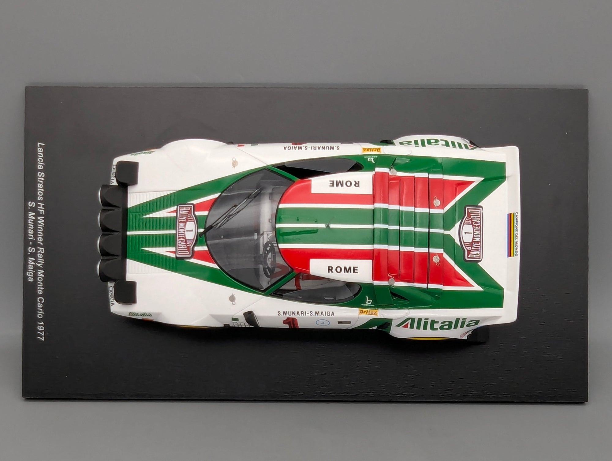Model Cars 1:43 Minichamps Mercedes Benz SL65 AMG Black Series Silver with original packaging