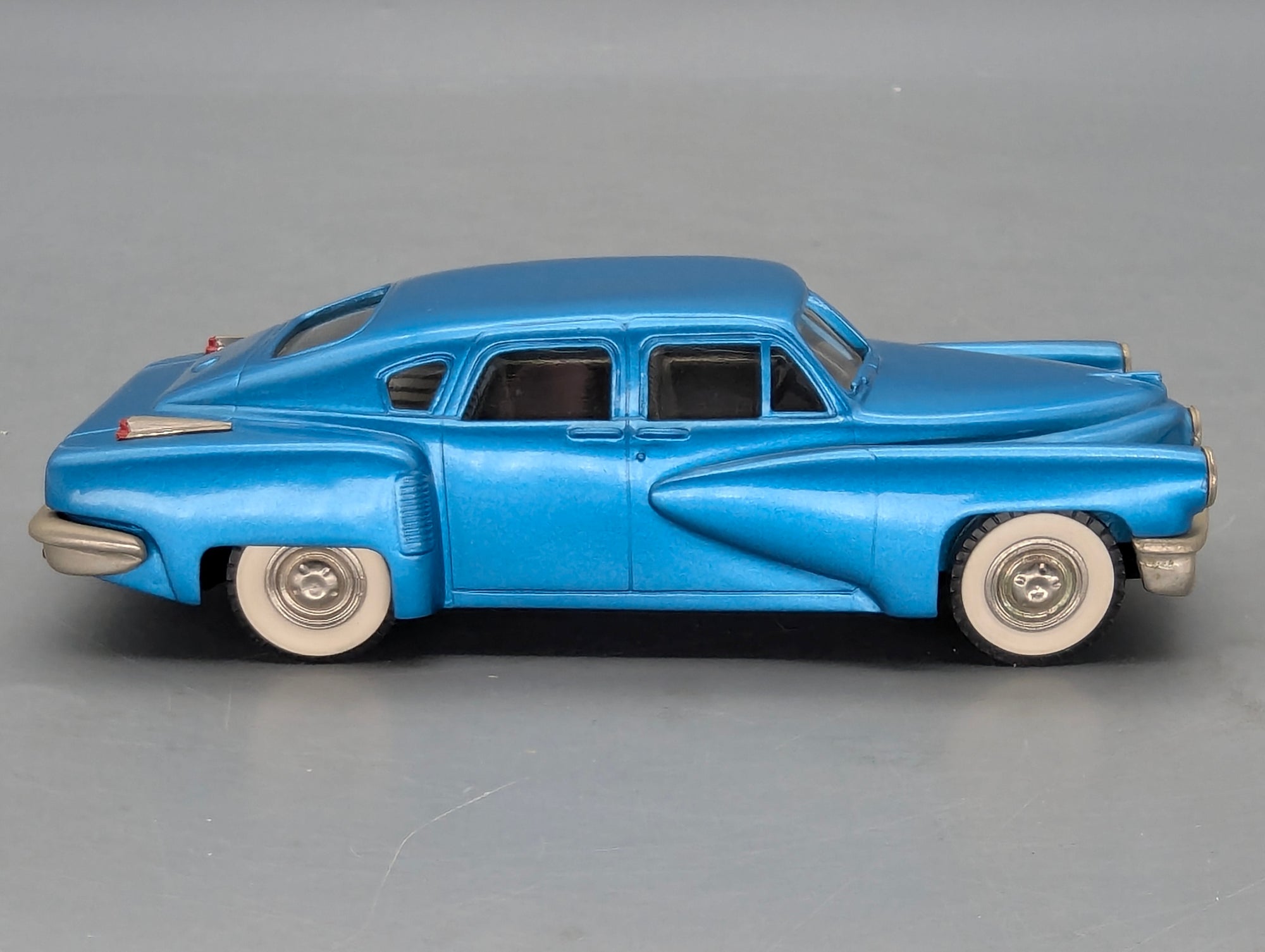 Modellautos 1:43 Brooklin Models #2A Tucker Torpedo 1948 Turquoise Movie Edition mit OVP