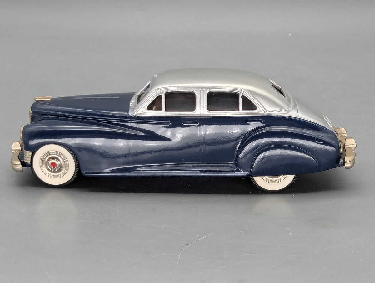 Modellautos 1:43 Brooklin Models #18a Packard Custom Super Clipper 1947 mit OVP