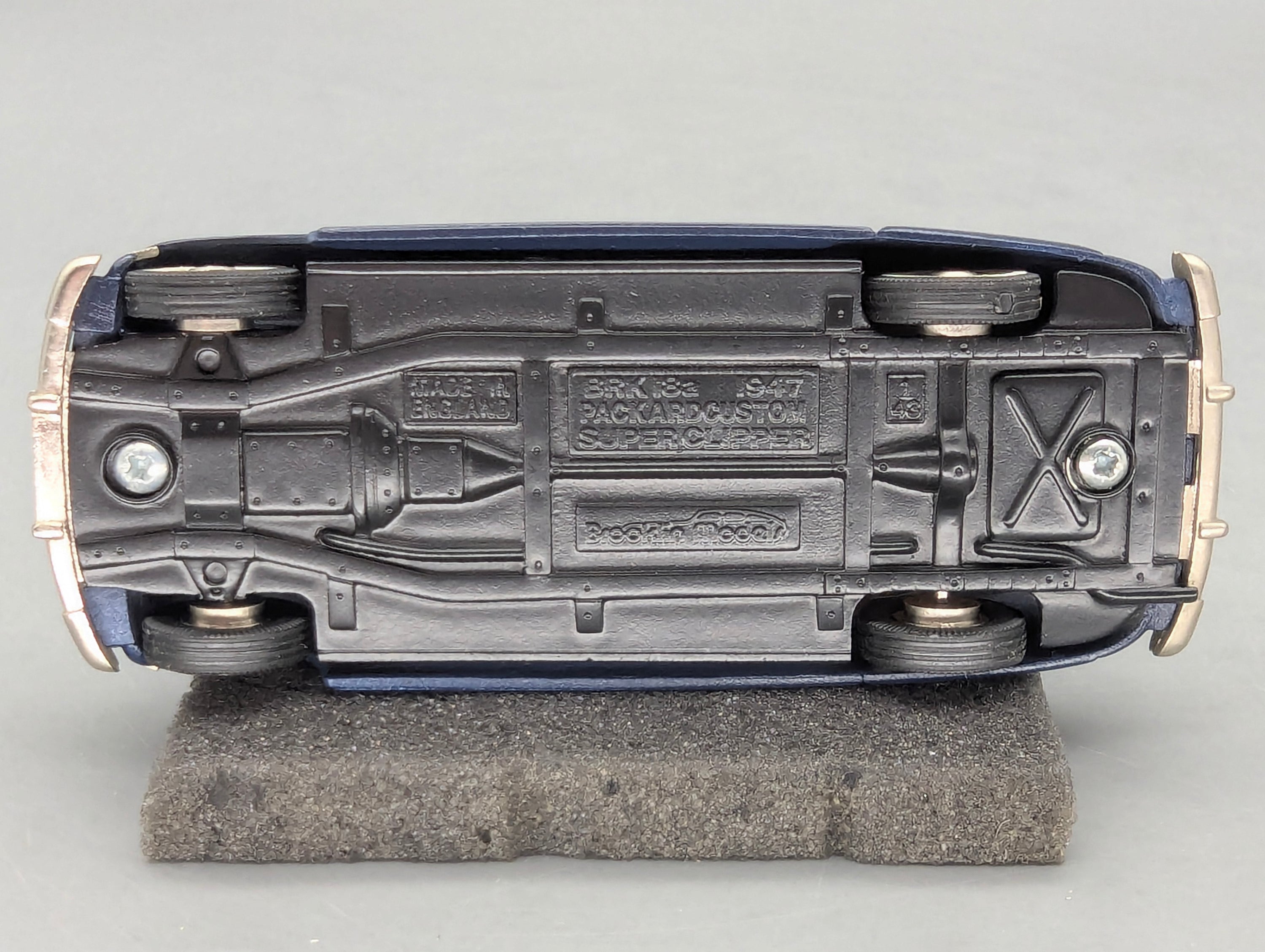 Modellautos 1:43 Brooklin Models #18a Packard Custom Super Clipper 1947 mit OVP