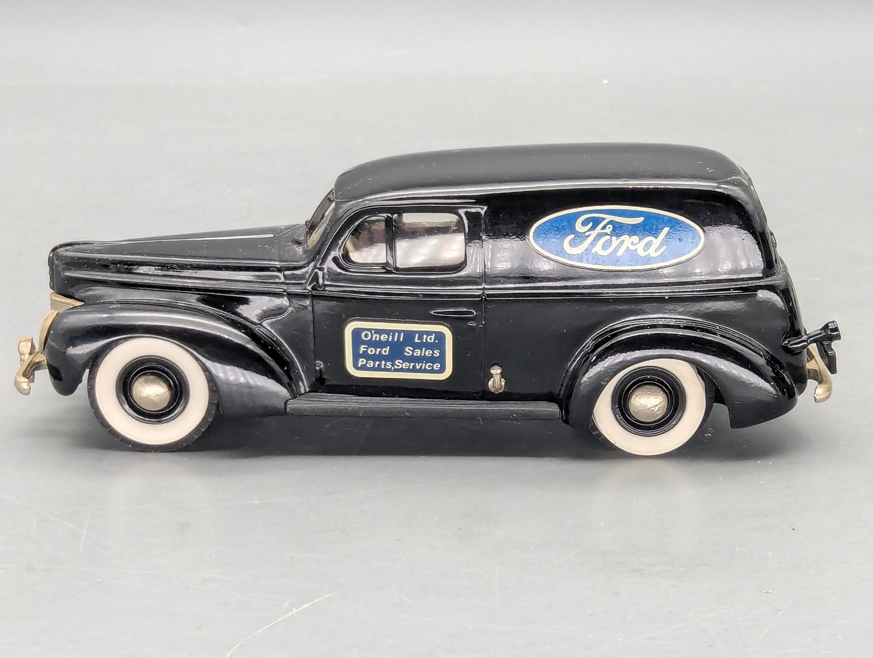 Modellautos 1:43 Brooklin Models #9 Ford Sedan Delivery Ford Service 1940 mit OVP