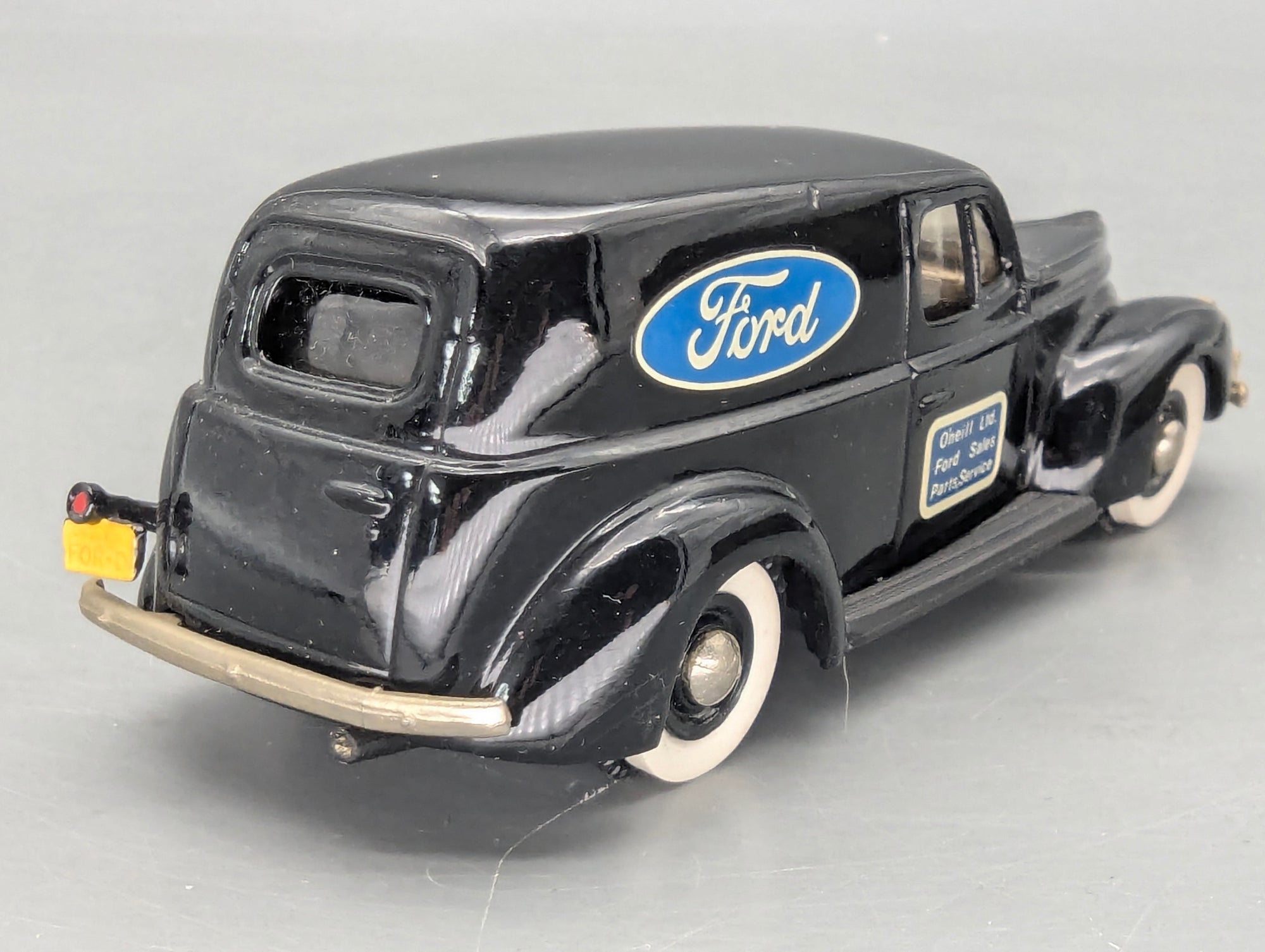 Modellautos 1:43 Brooklin Models #9 Ford Sedan Delivery Ford Service 1940 mit OVP