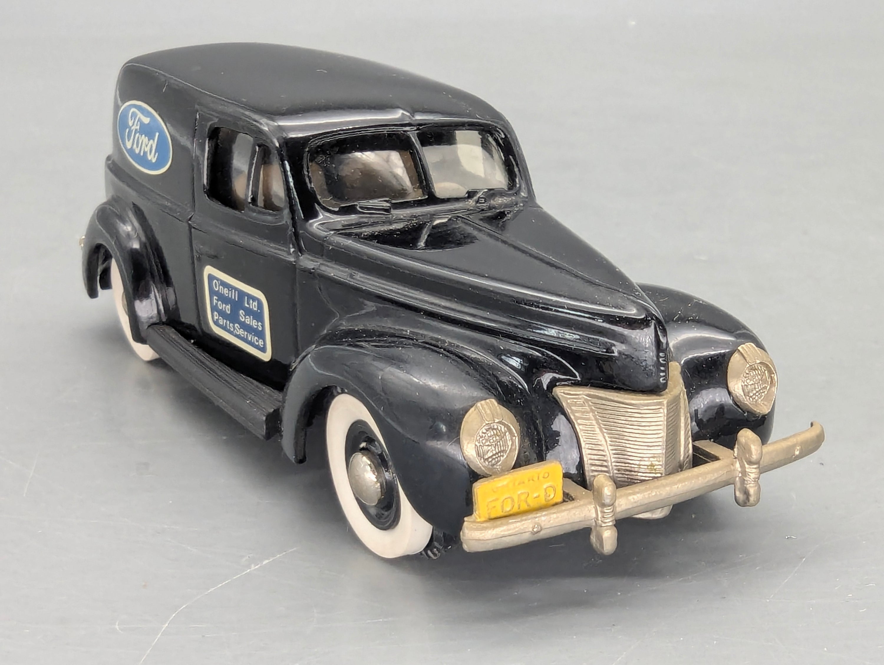 Modellautos 1:43 Brooklin Models #9 Ford Sedan Delivery Ford Service 1940 mit OVP