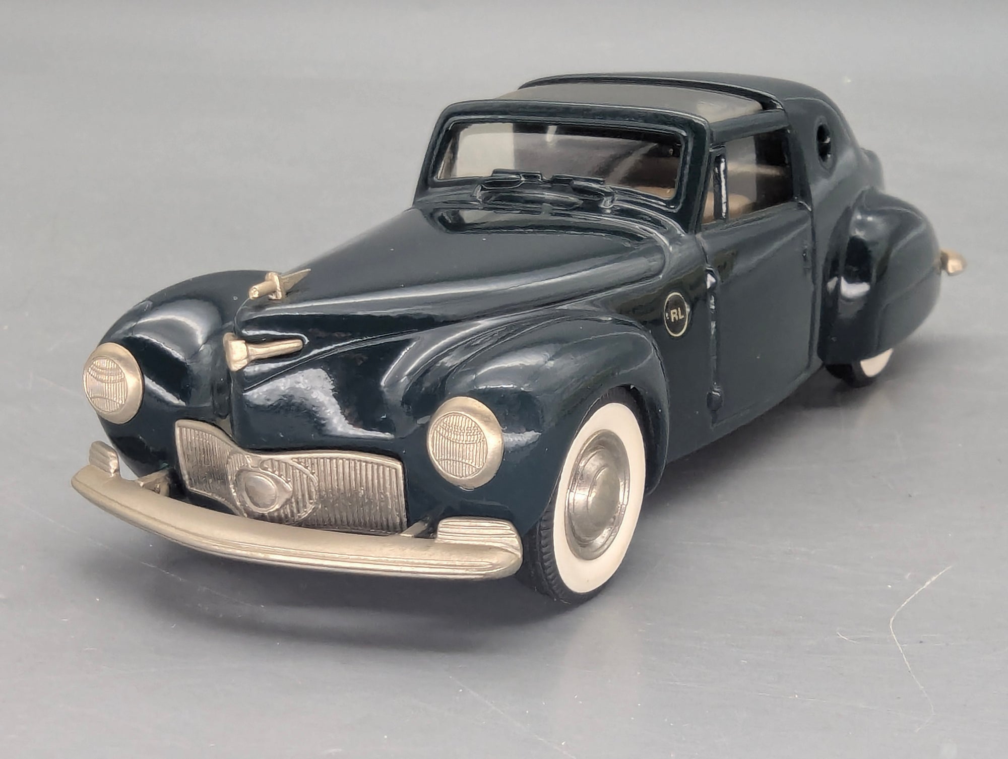 Modellautos 1:43 Brooklin Models #X2 Lincoln Continental 1946 R. Loewy mit OVP