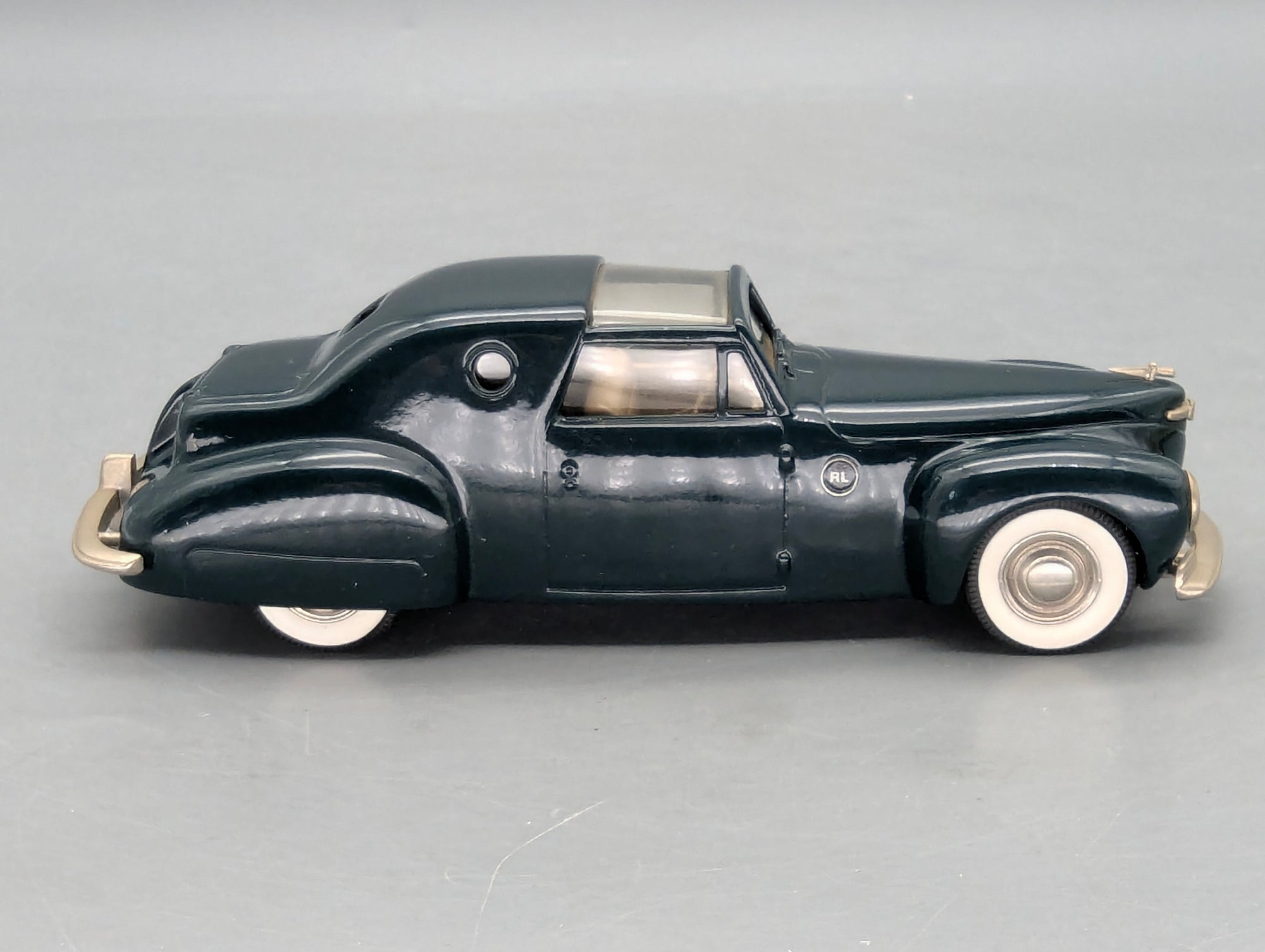 Modellautos 1:43 Brooklin Models #X2 Lincoln Continental 1946 R. Loewy mit OVP
