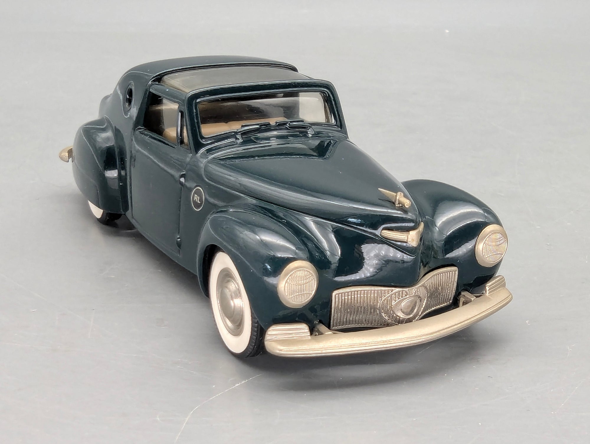 Modellautos 1:43 Brooklin Models #X2 Lincoln Continental 1946 R. Loewy mit OVP