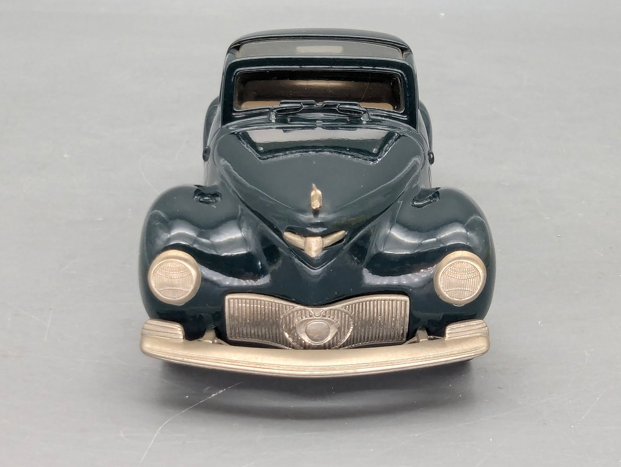 Modellautos 1:43 Brooklin Models #X2 Lincoln Continental 1946 R. Loewy mit OVP