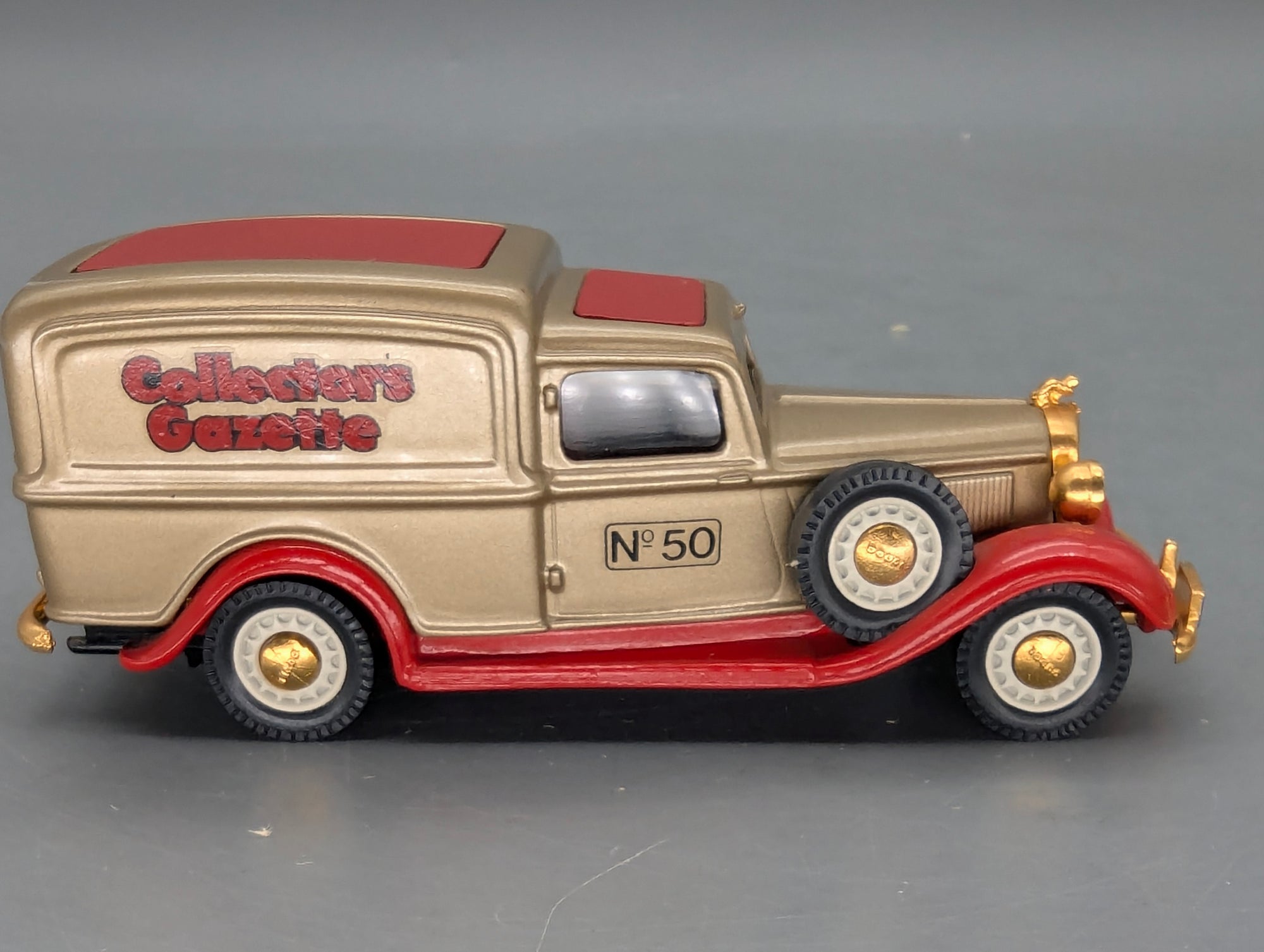 Modellautos 1:43 Brooklin Models #16 Dodge Van 1935 50th Issue Collectors Gazette mit OVP
