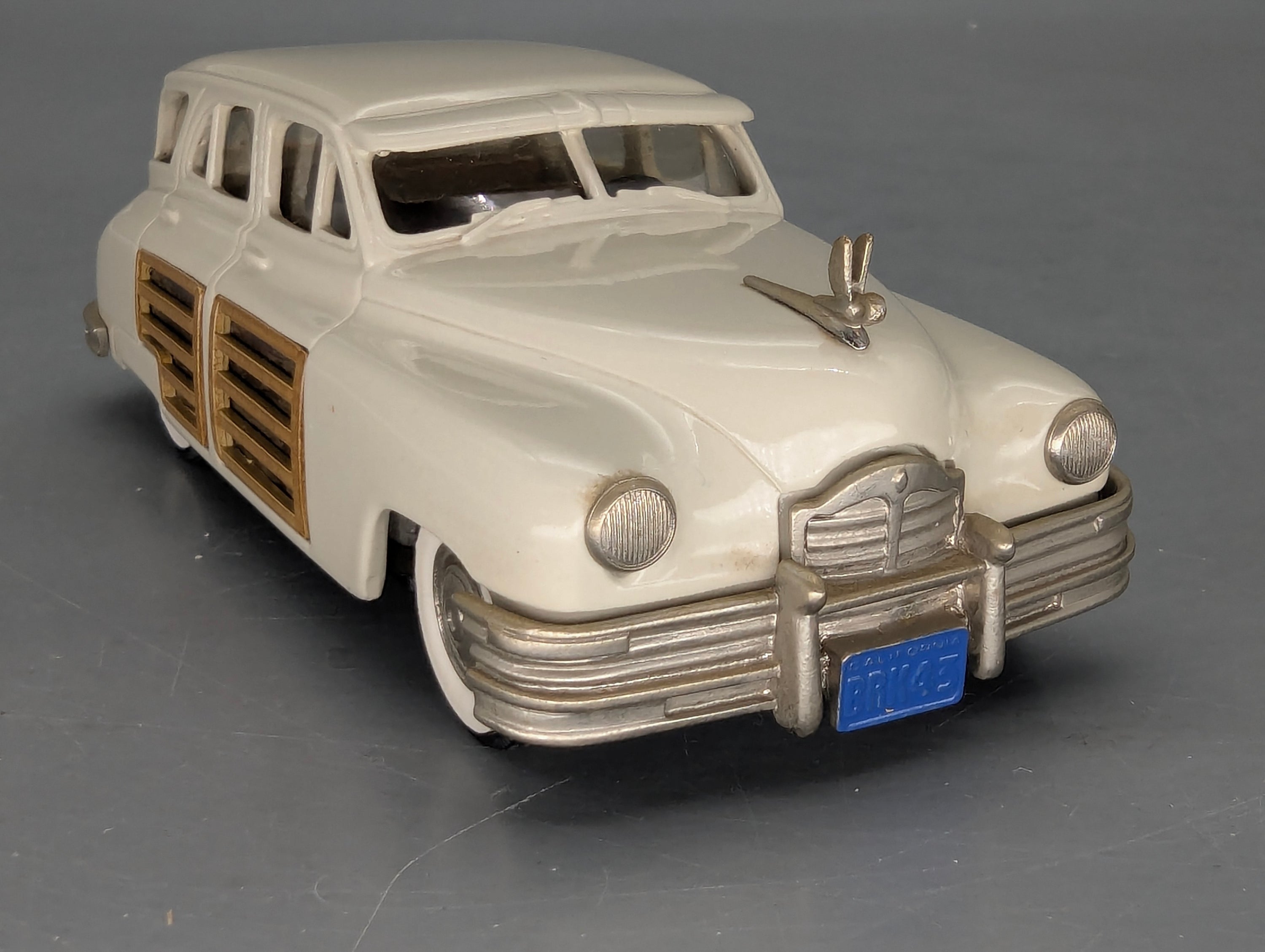 Modellautos 1:43 Brooklin Models #43 Packard Station Sedan 1948 Creme mit OVP