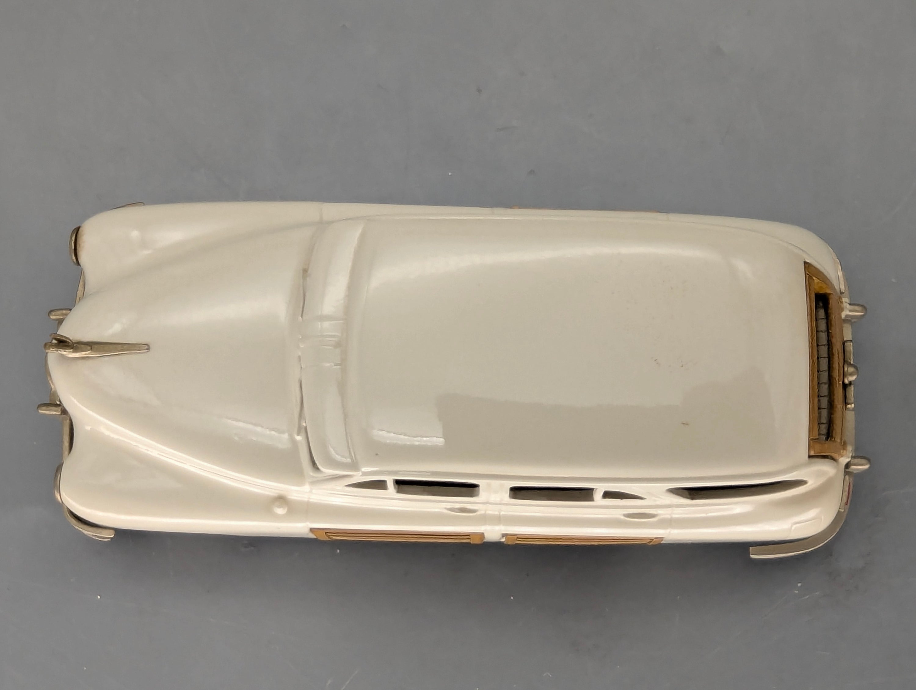 Modellautos 1:43 Brooklin Models #43 Packard Station Sedan 1948 Creme mit OVP