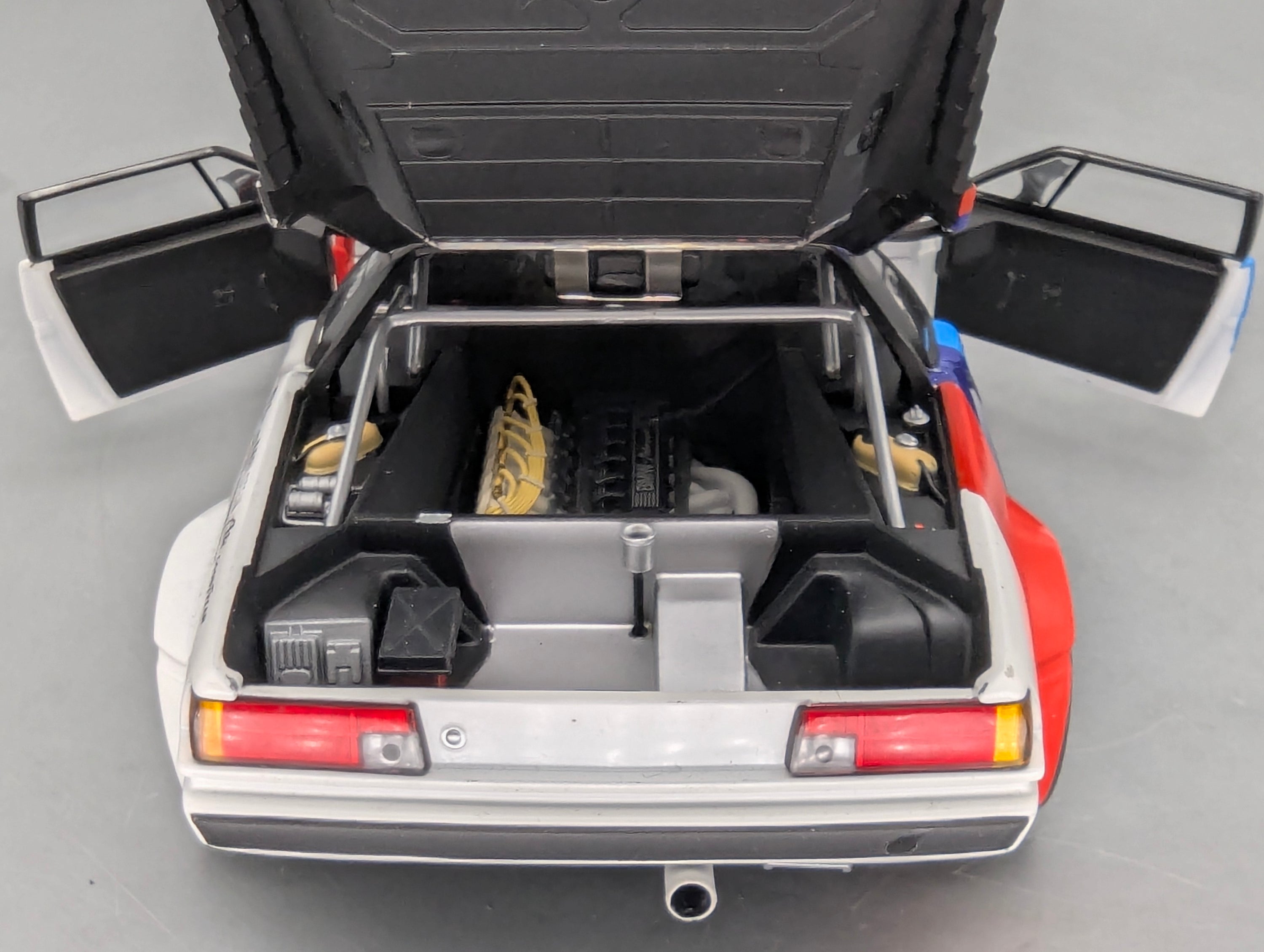 Coches en miniatura 1:43 Minichamps Mercedes Benz SL65 AMG Black Series Plata con embalaje original