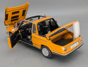 Modellautos 1:18 AUTOart BMW 2002 Baur Cabrio Convertible Orange mit Dealer OVP