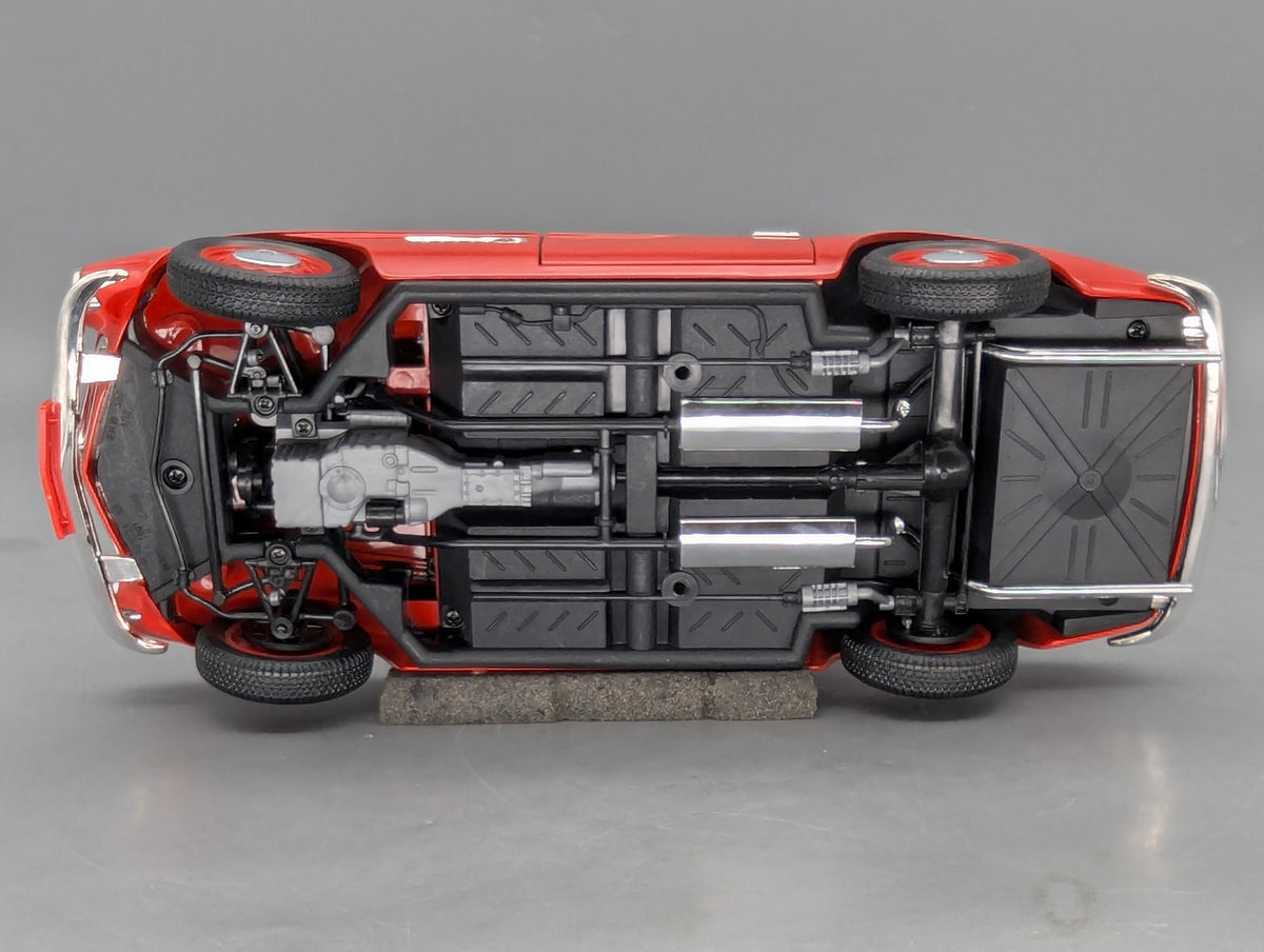 Modellautos 1:18 Revell BMW 507 Rot mit Dealer OVP
