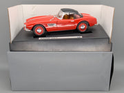 Modellautos 1:18 Revell BMW 507 Rot mit Dealer OVP
