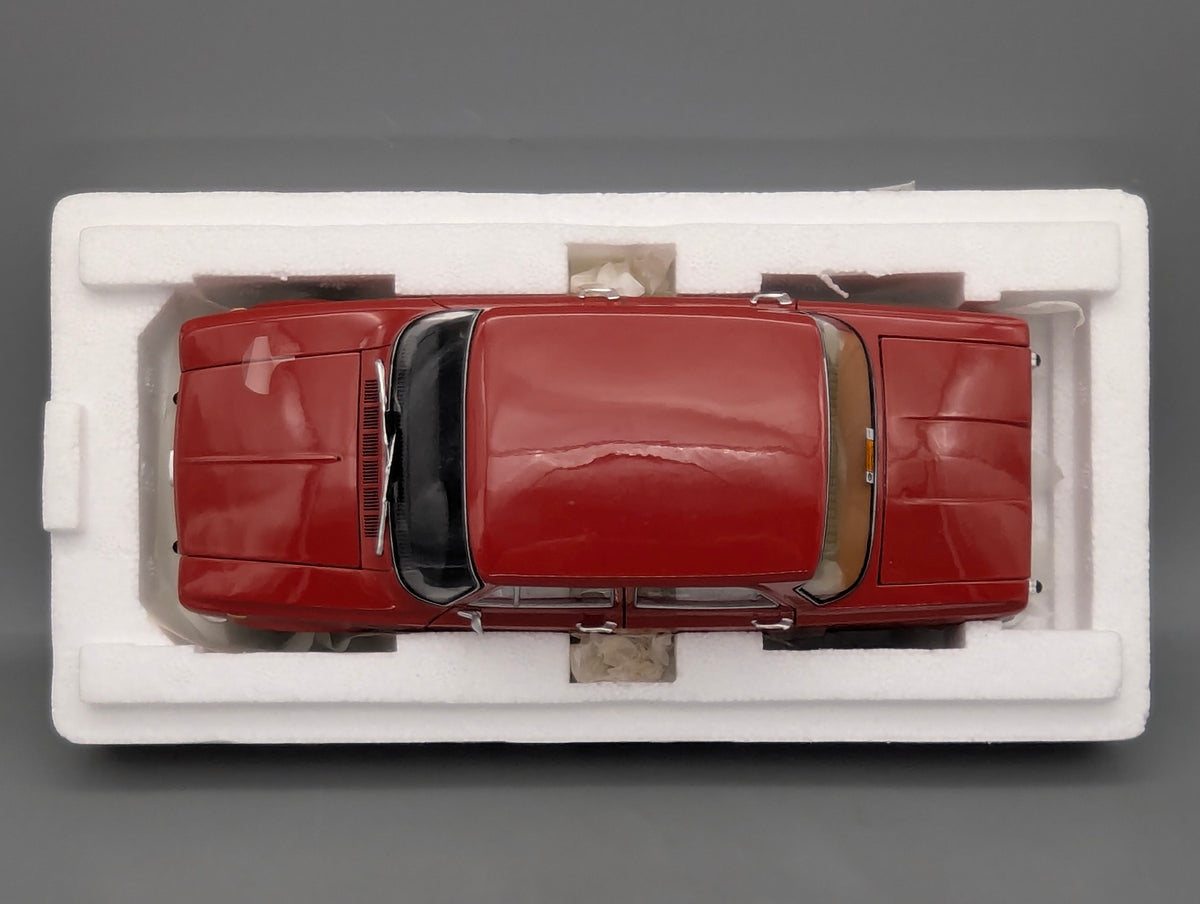 Modellautos 1:18 Minichamps Alfa Romeo Giulia 1300 Super 1970 Rot mit OVP