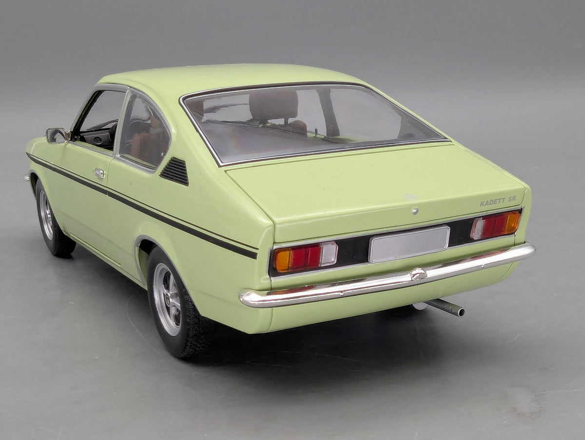 Modellautos 1:18 Minichamps Opel Kadett C Coupe SR 1976 Grün OVP