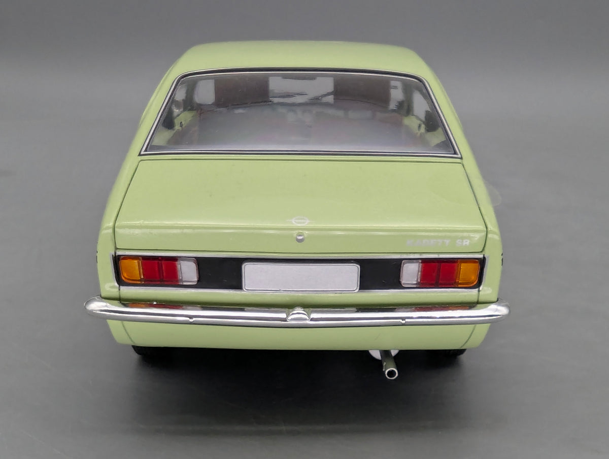 Modellautos 1:18 Minichamps Opel Kadett C Coupe SR 1976 Grün OVP