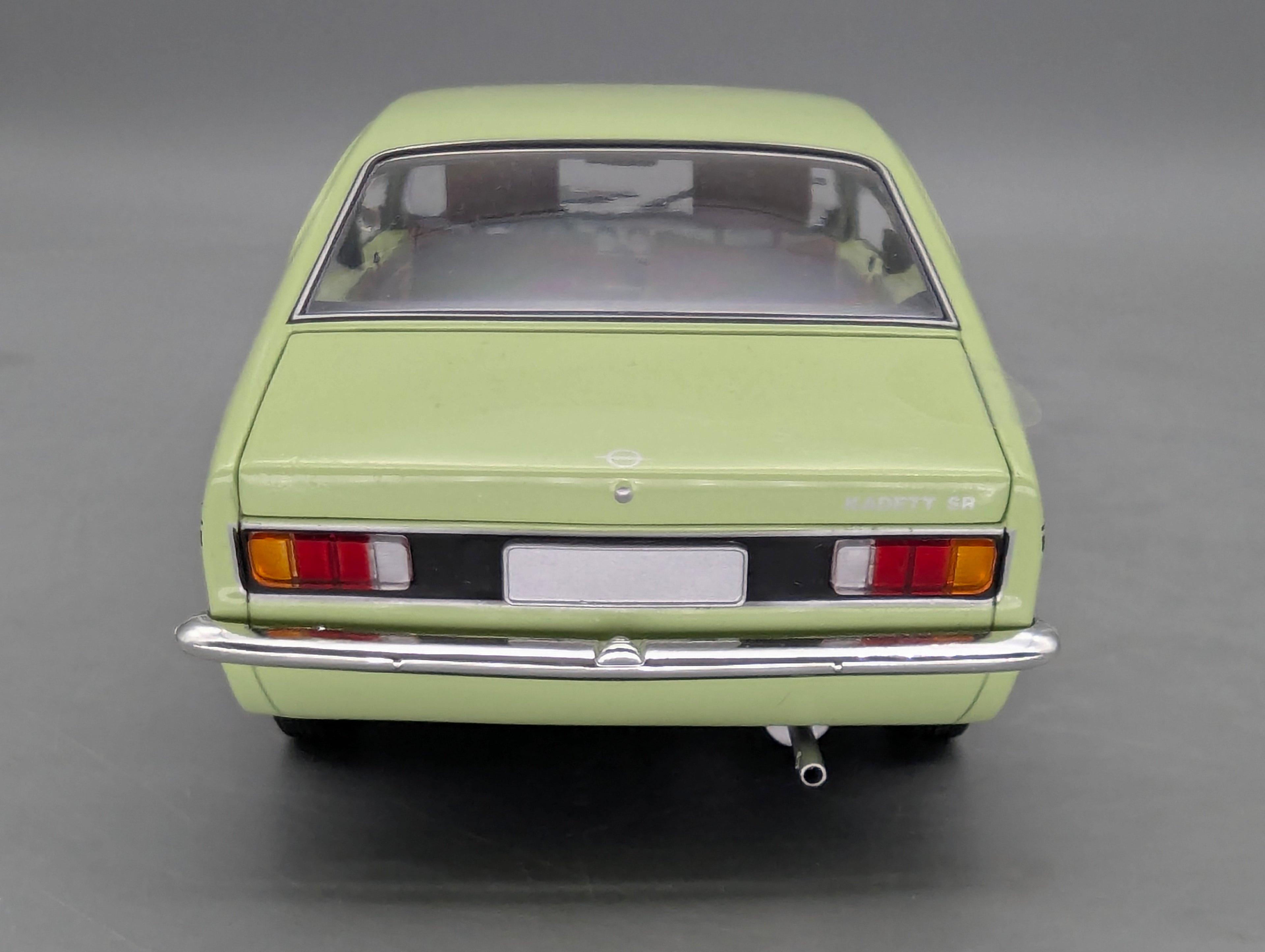 Coches en miniatura 1:43 Minichamps Mercedes Benz SL65 AMG Black Series Plata con embalaje original