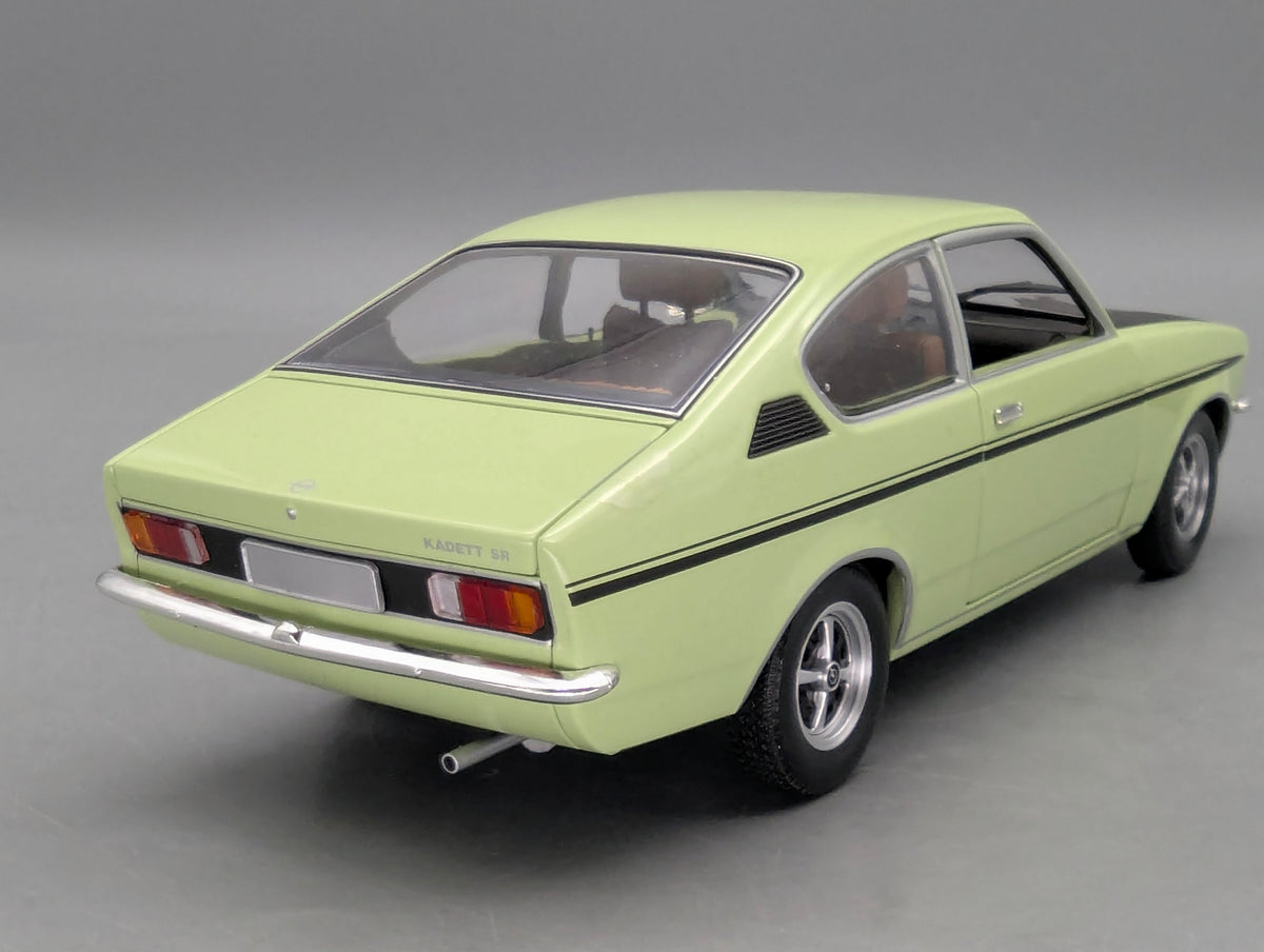 Modellautos 1:18 Minichamps Opel Kadett C Coupe SR 1976 Grün OVP