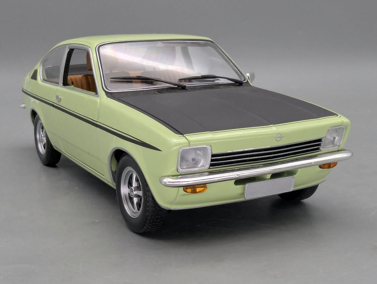 Modellautos 1:18 Minichamps Opel Kadett C Coupe SR 1976 Grün OVP