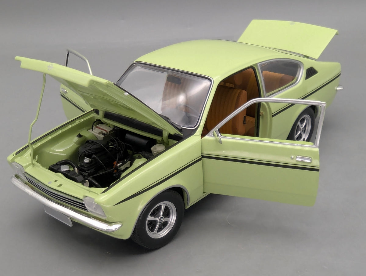 Modellautos 1:18 Minichamps Opel Kadett C Coupe SR 1976 Grün OVP