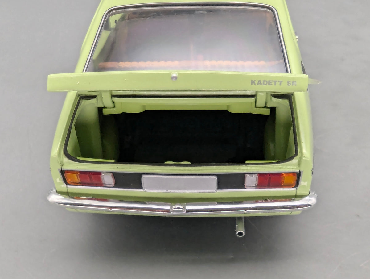 Modellautos 1:18 Minichamps Opel Kadett C Coupe SR 1976 Grün OVP
