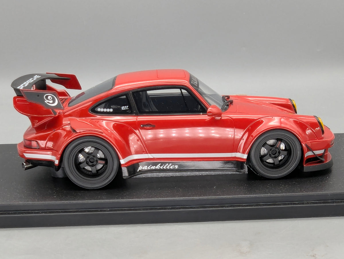 Modellautos 1:18 GT Spirit GT449 Porsche 911 RWB Body Kit Painkiller Rot #9 OVP