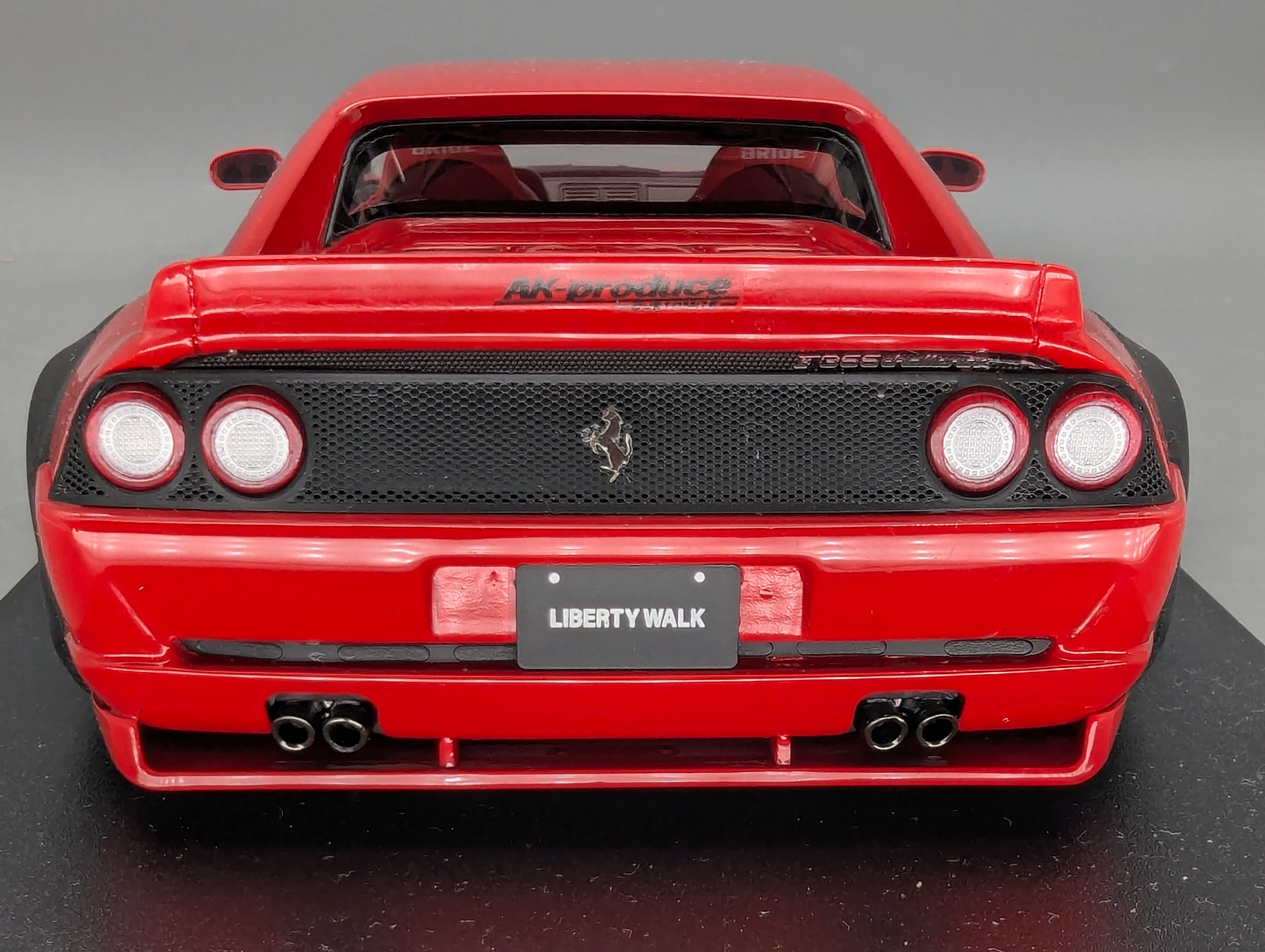 Modellautos 1:18 GT Spirit GT468 Ferrari F355 Liberty Walk LBWK Rot mit OVP