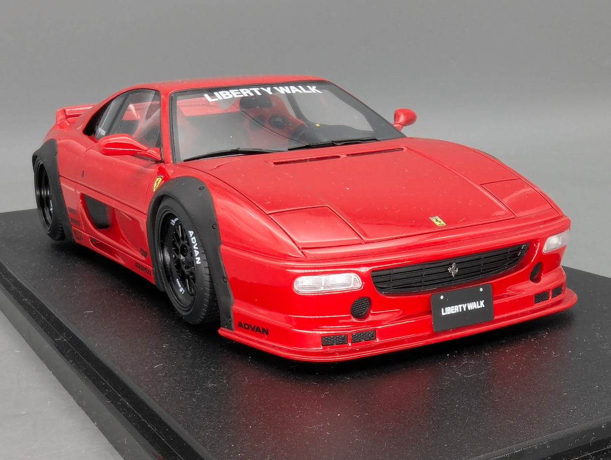 Modellautos 1:18 GT Spirit GT468 Ferrari F355 Liberty Walk LBWK Rot mit OVP