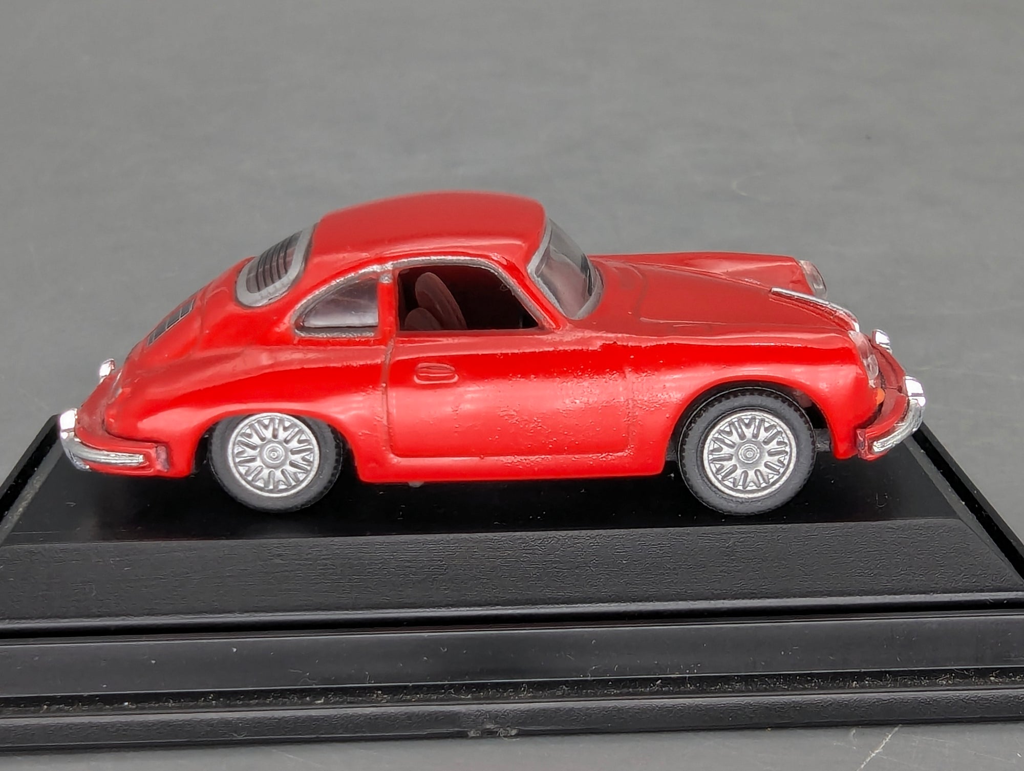 Model Cars 1:12 Premium ClassiXXs BMW Isetta "Export" Light Blue with Original Packaging