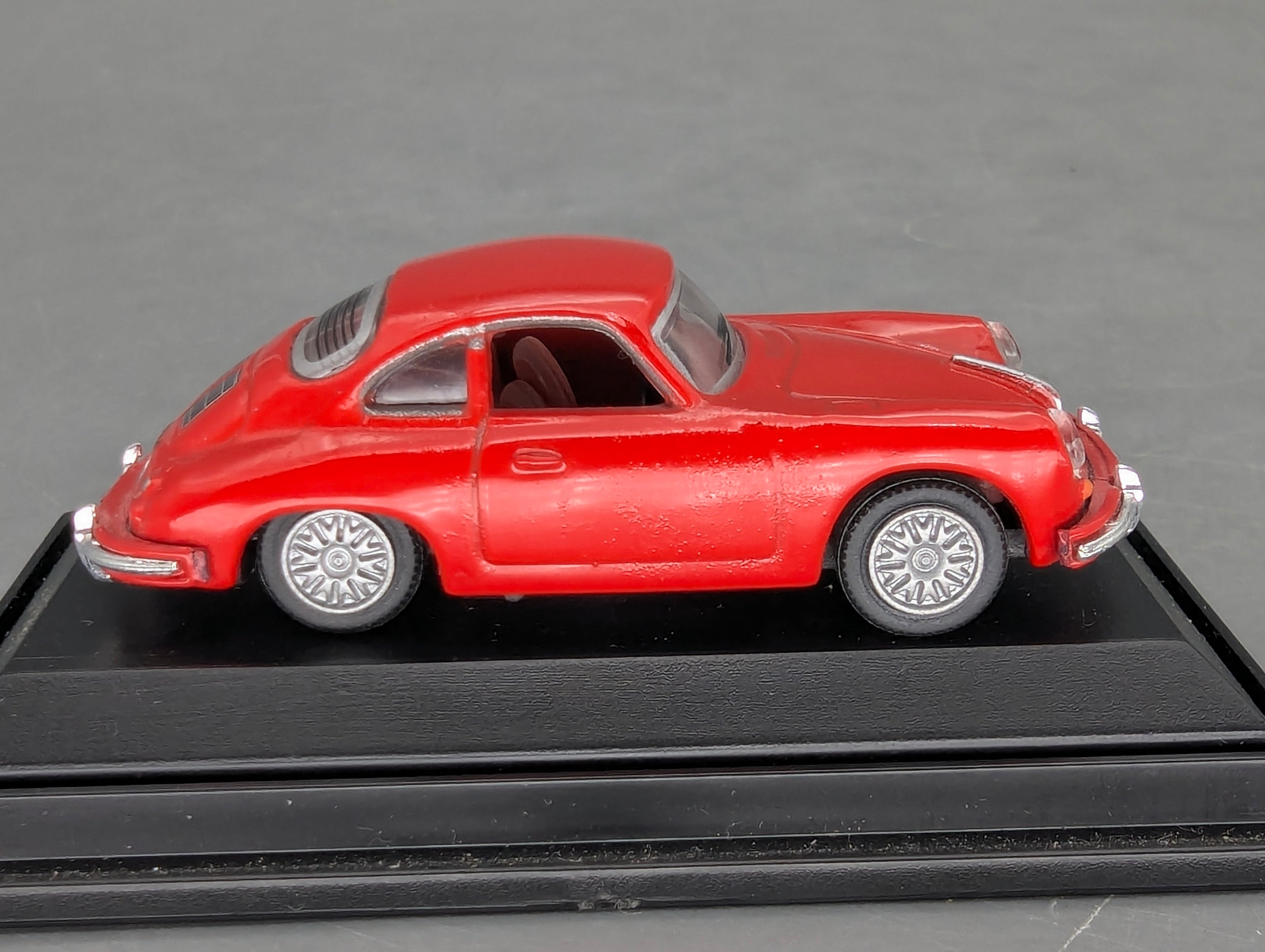 Model Cars 1:12 Premium ClassiXXs BMW Isetta "Export" Light Blue with Original Packaging