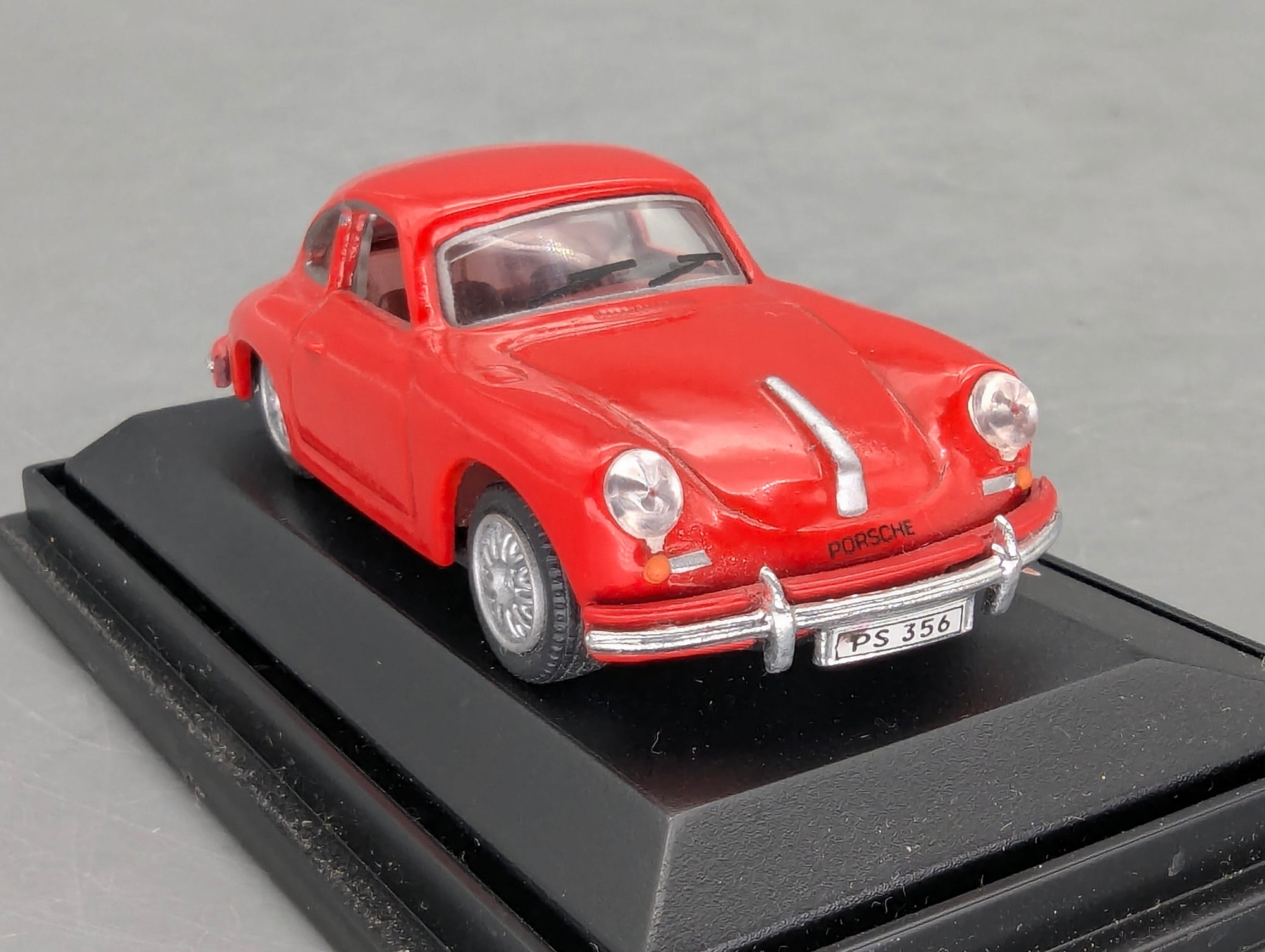 Model Cars 1:12 Premium ClassiXXs BMW Isetta "Export" Light Blue with Original Packaging