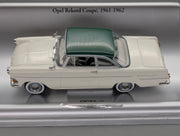 Model Cars 1:43 Minichamps Mercedes Benz SL65 AMG Black Series Silver with original packaging