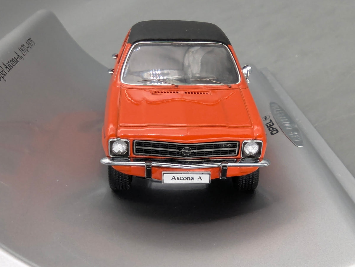 Coches en miniatura 1:43 Minichamps Mercedes Benz SL65 AMG Black Series Plata con embalaje original